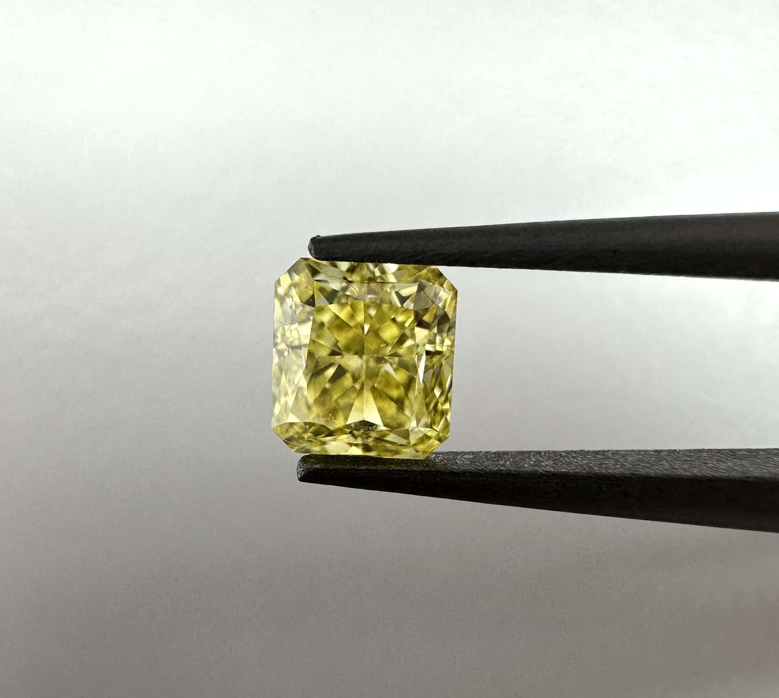 0.50ct Radiant SINGLE image 2 of 2