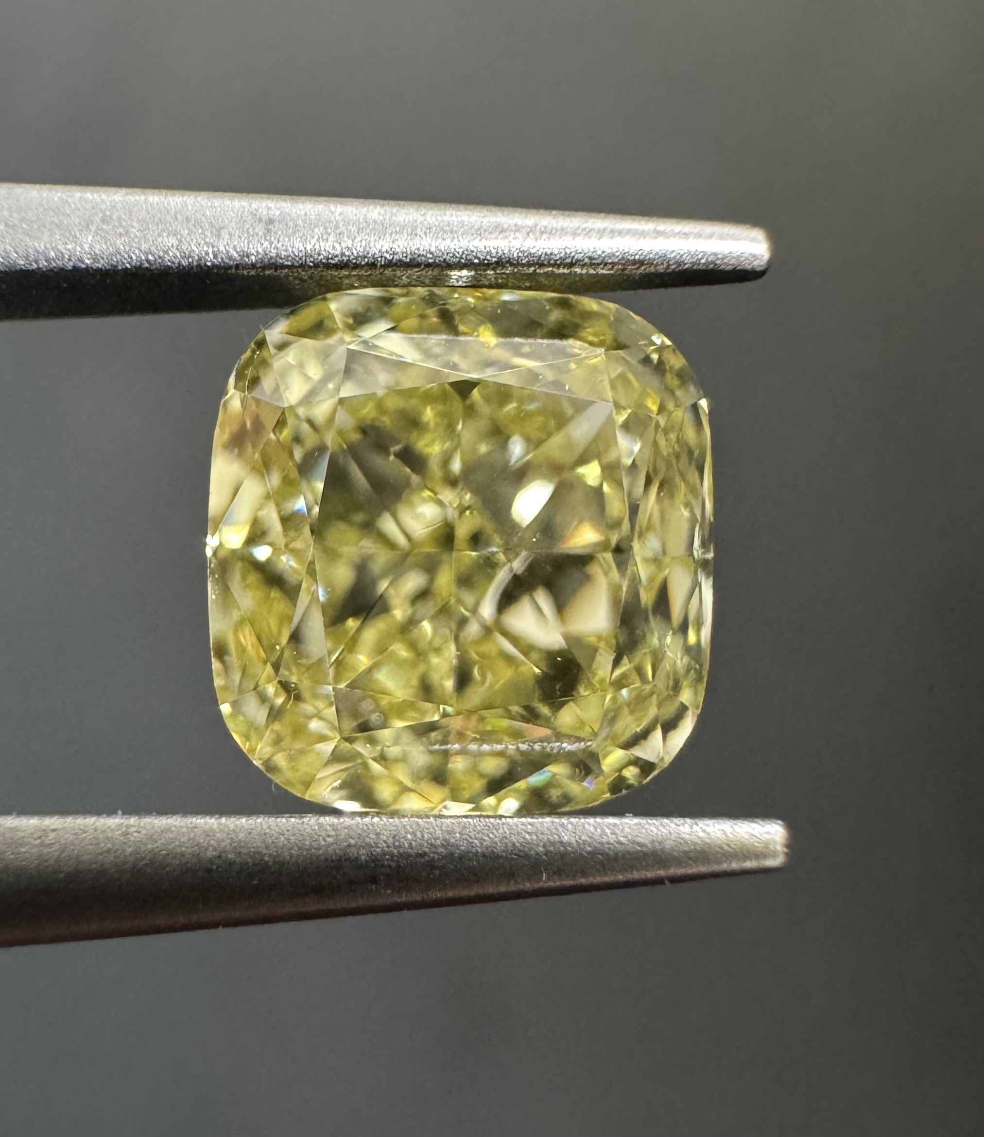 1.28ct Cushion SINGLE image 2 of 3
