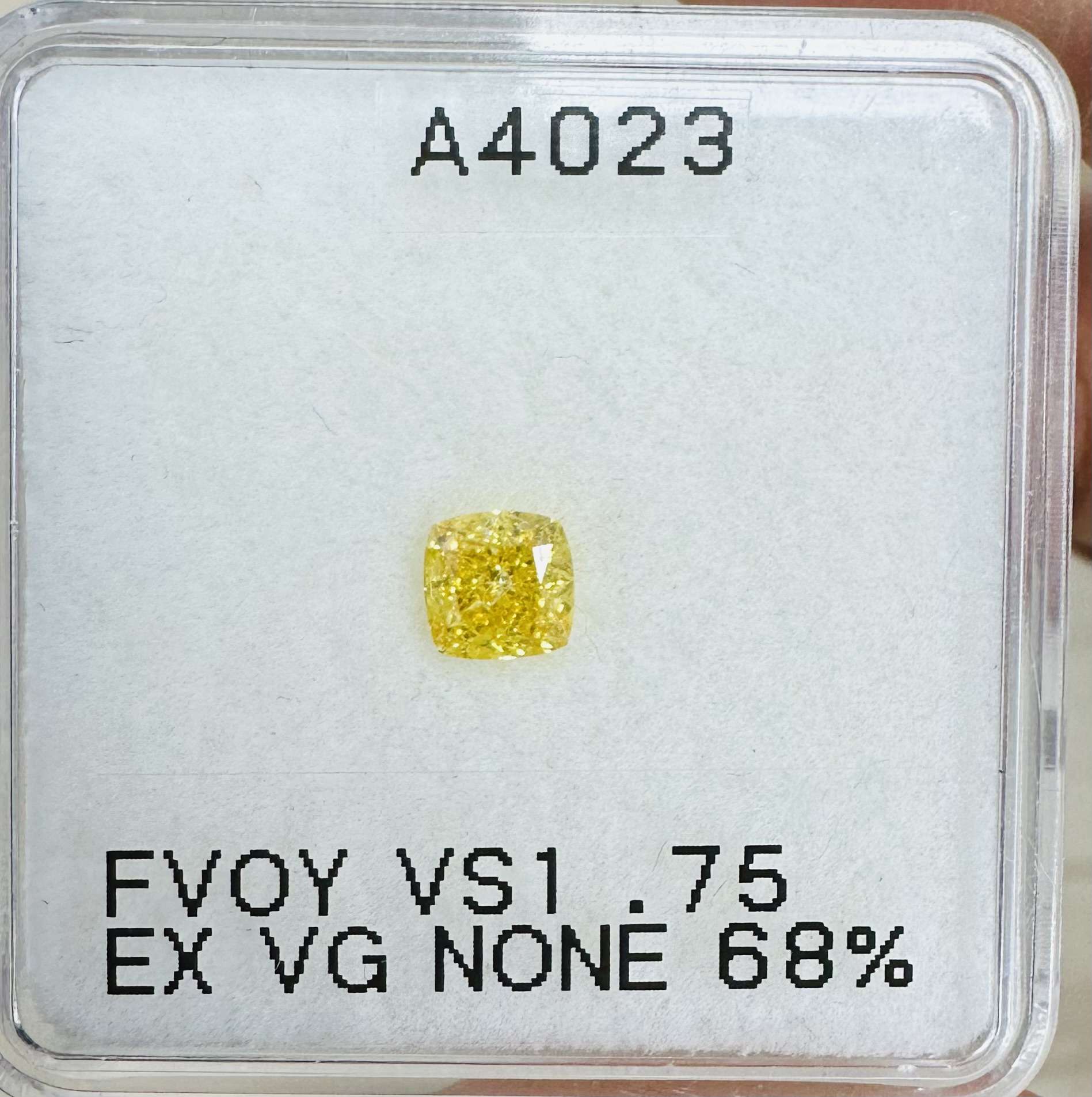 0.75ct Cushion SINGLE image 2 of 3