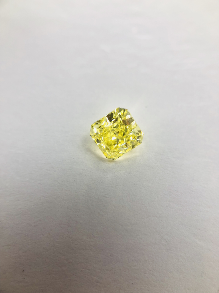 0.57ct Square SINGLE image 2 of 3