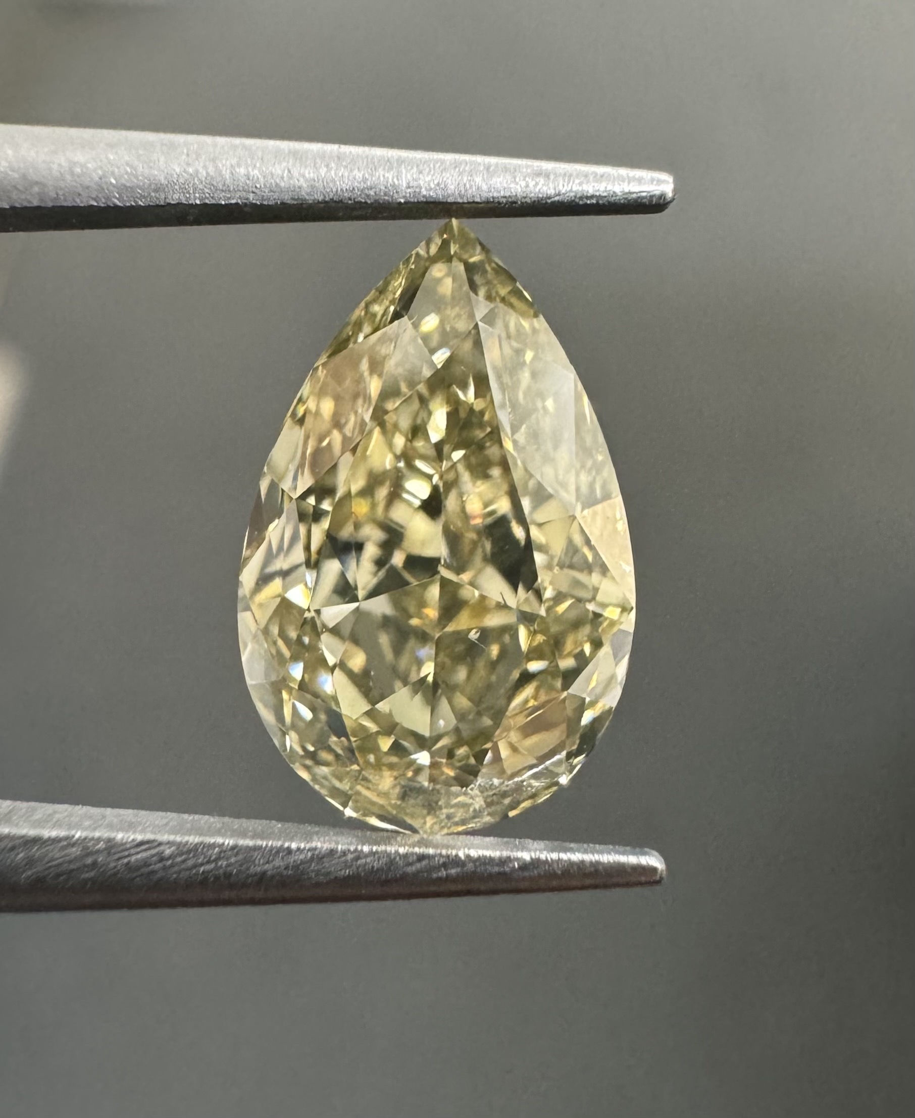 1.35ct Pear SINGLE image 3 of 4