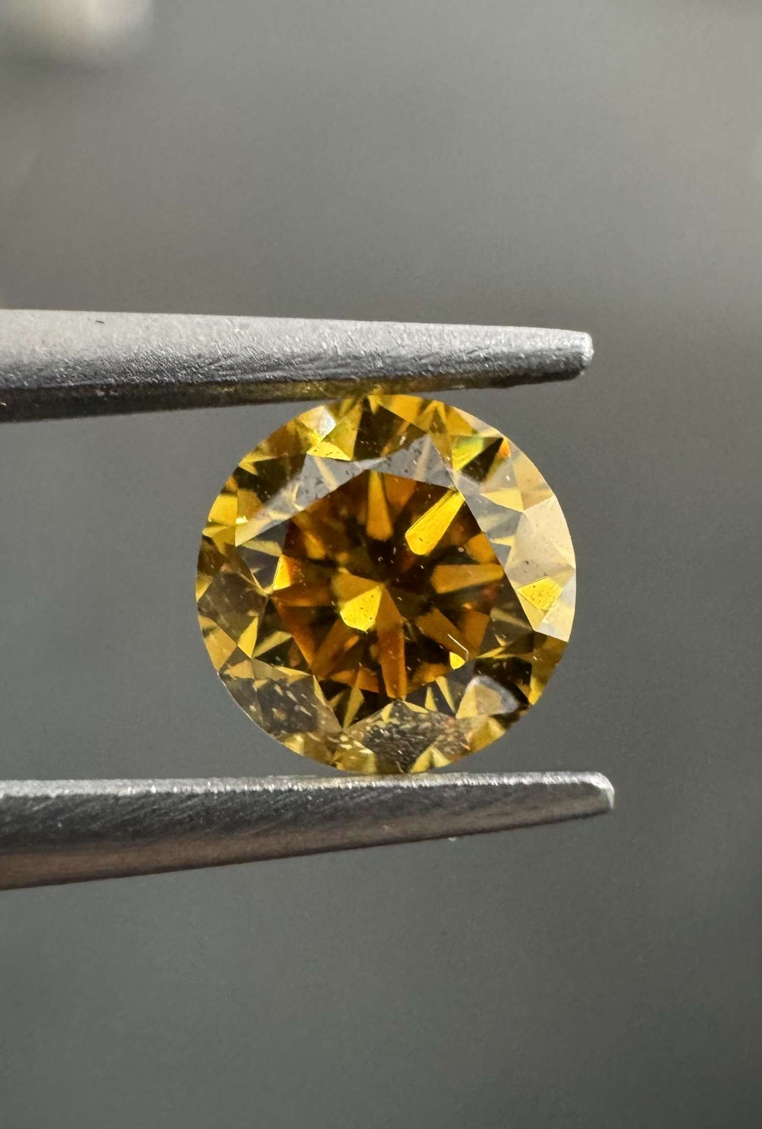 0.52ct Round SINGLE image 2 of 3