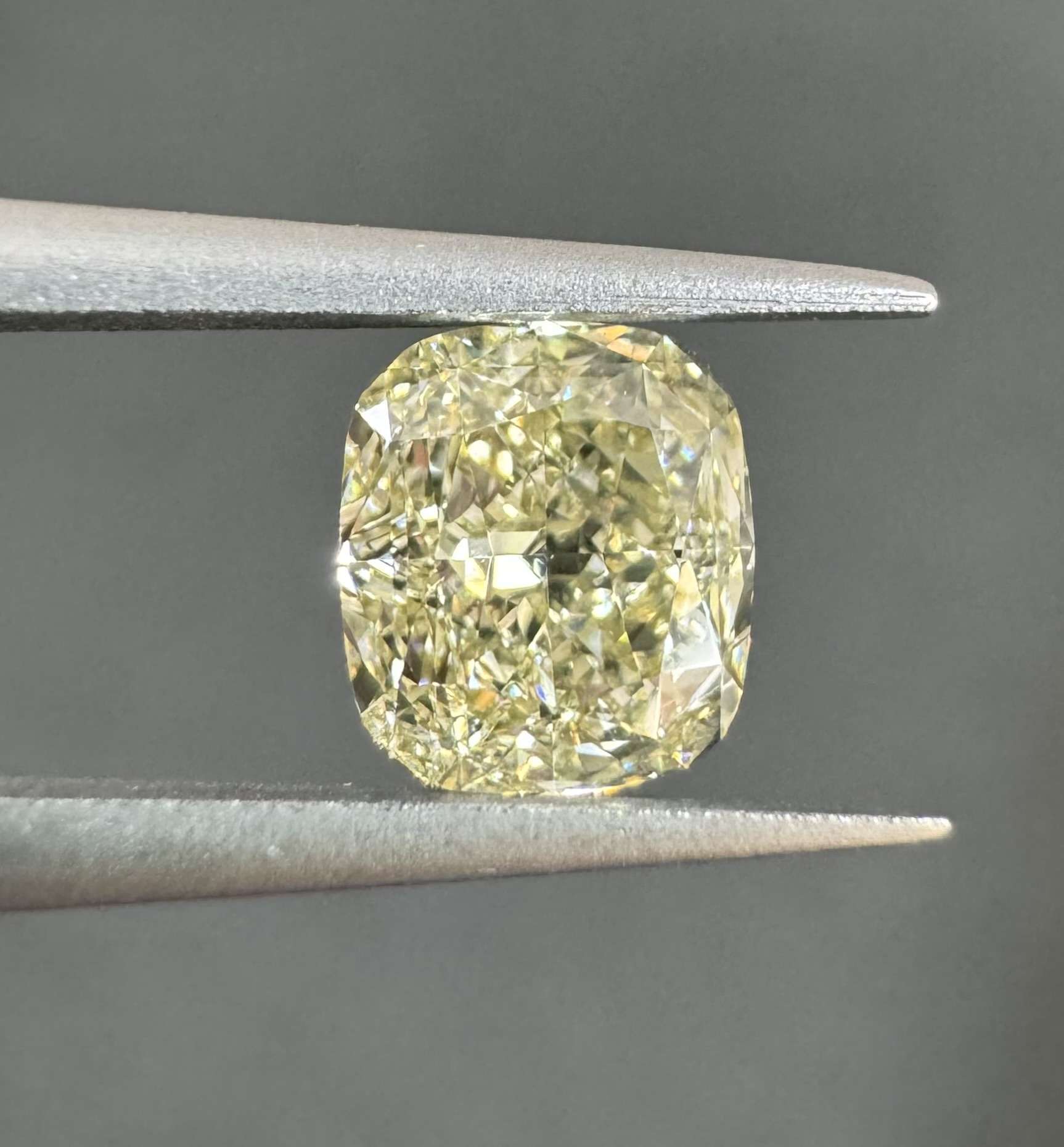 1.16ct Cushion SINGLE image 2 of 2