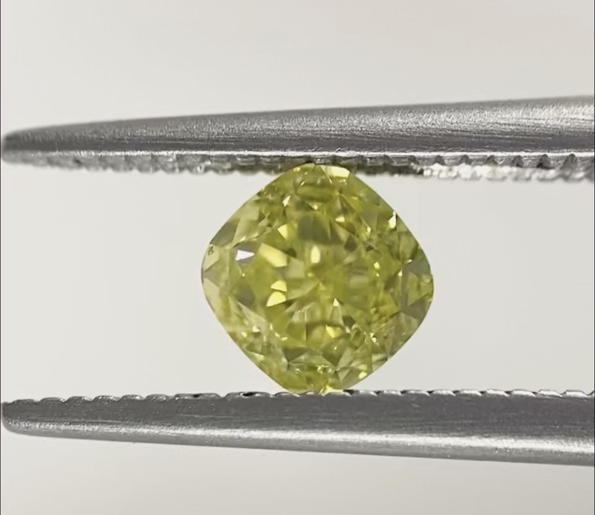 0.77ct Cushion SINGLE image 2 of 3