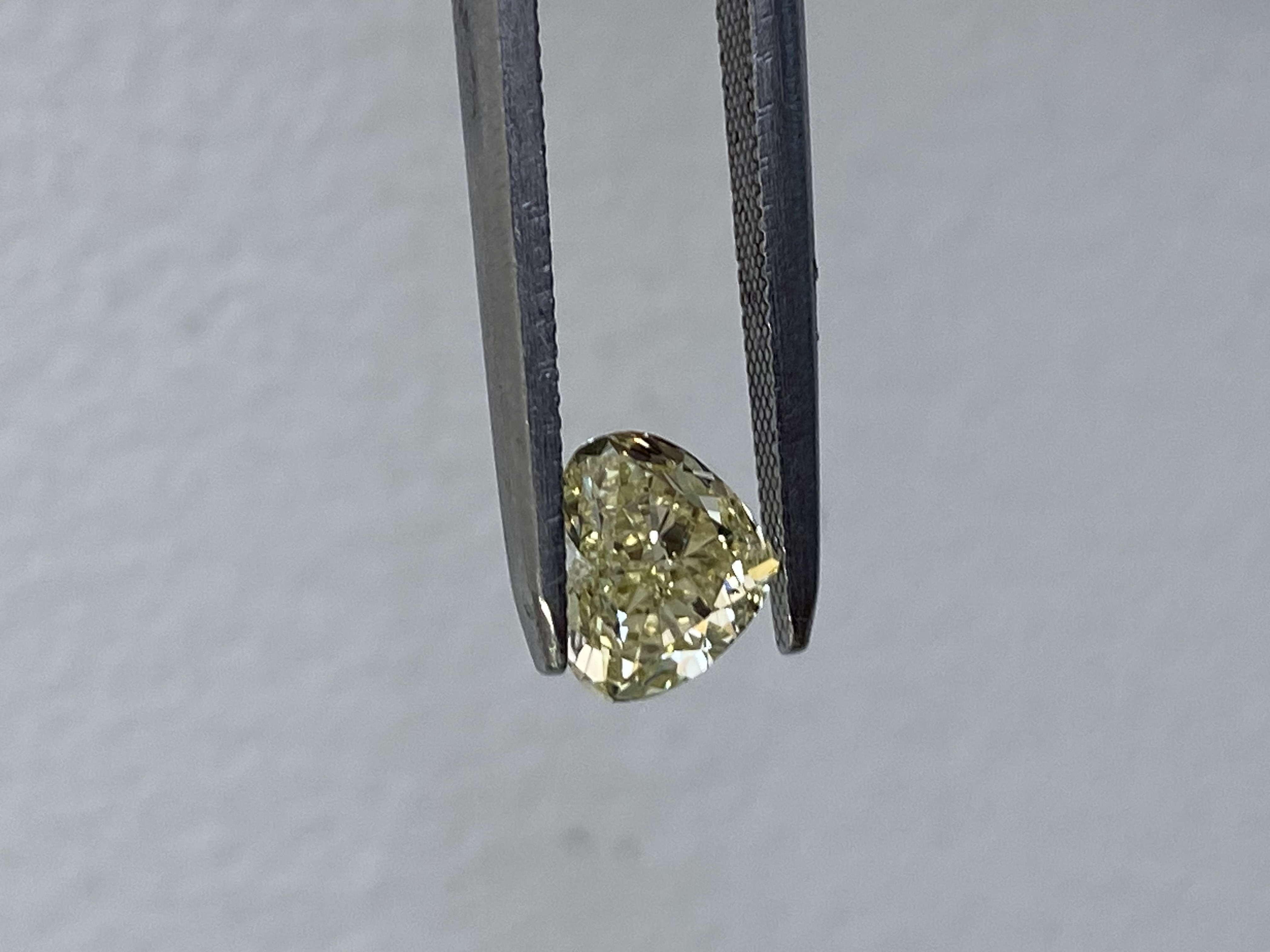 1.00ct Heart SINGLE image 2 of 3