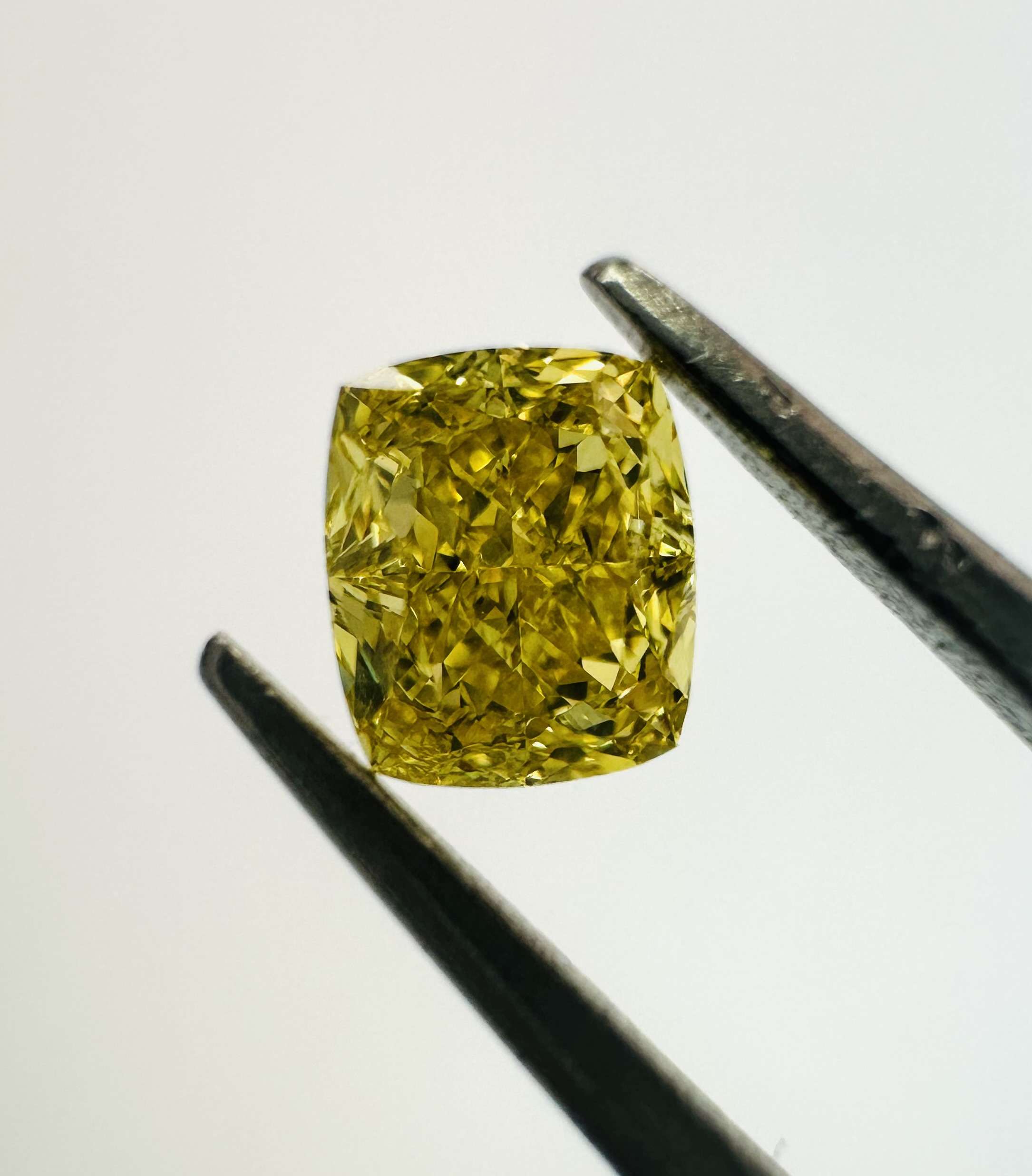 0.60ct Cushion SINGLE image 2 of 3