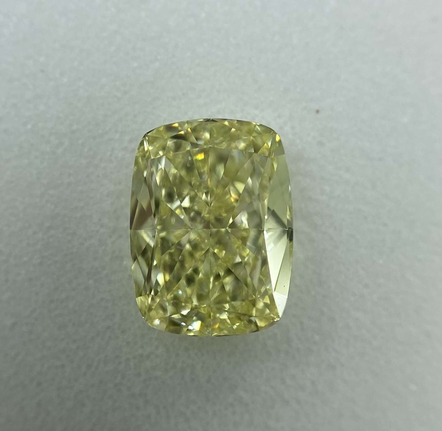 1.01ct Cushion SINGLE image 2 of 2