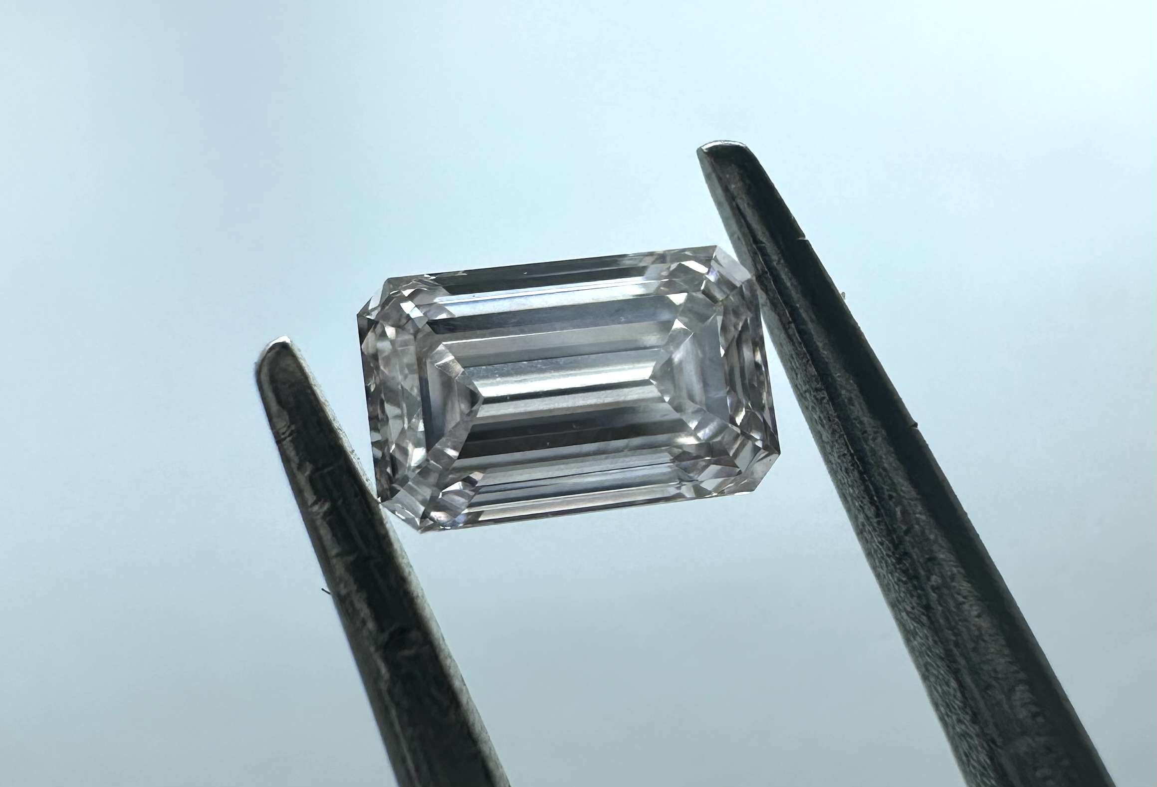 0.30ct Emerald Cut SINGLE image 2 of 3