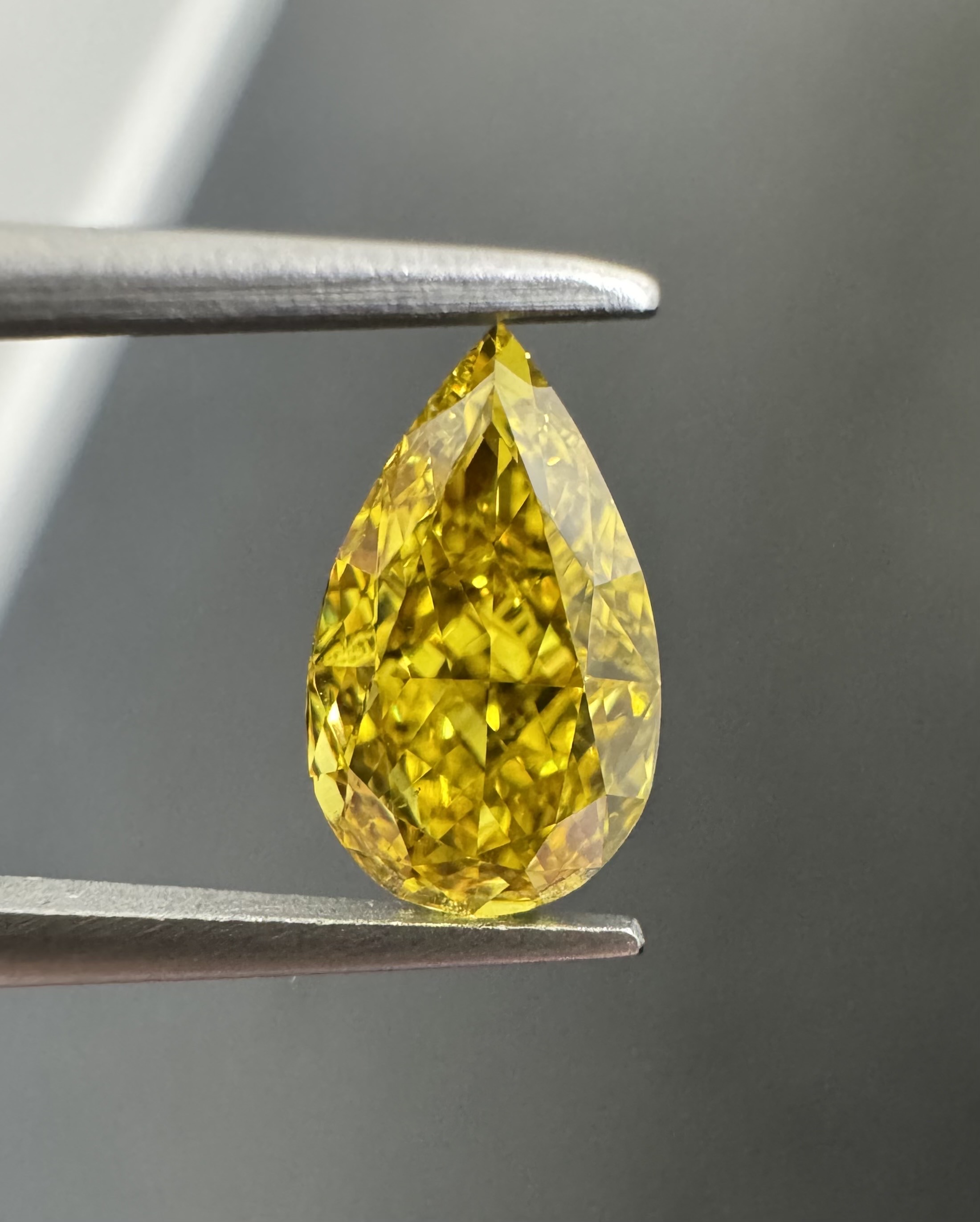 1.00ct Pear SINGLE image 2 of 3