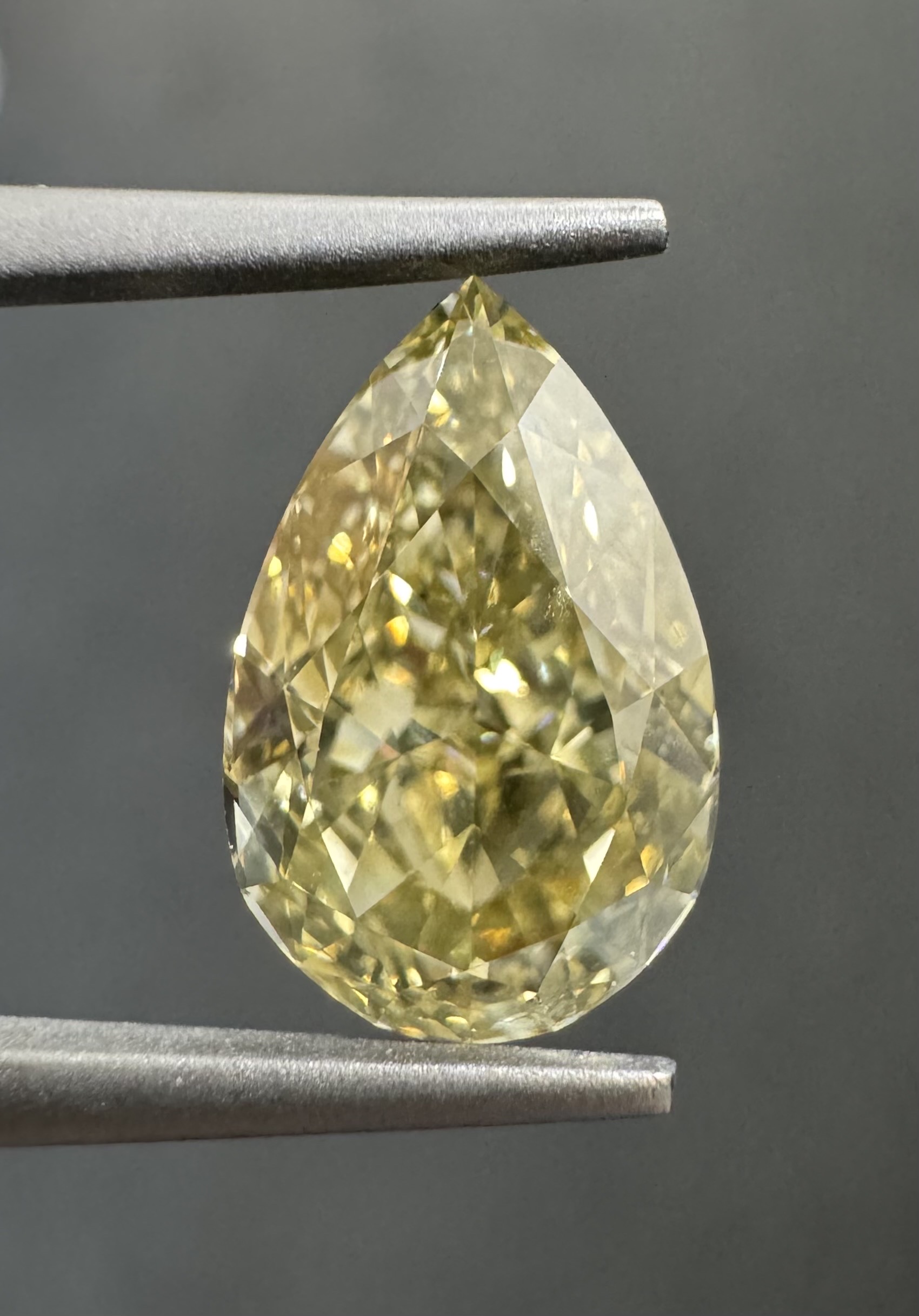 2.45ct Pear SINGLE image 3 of 4
