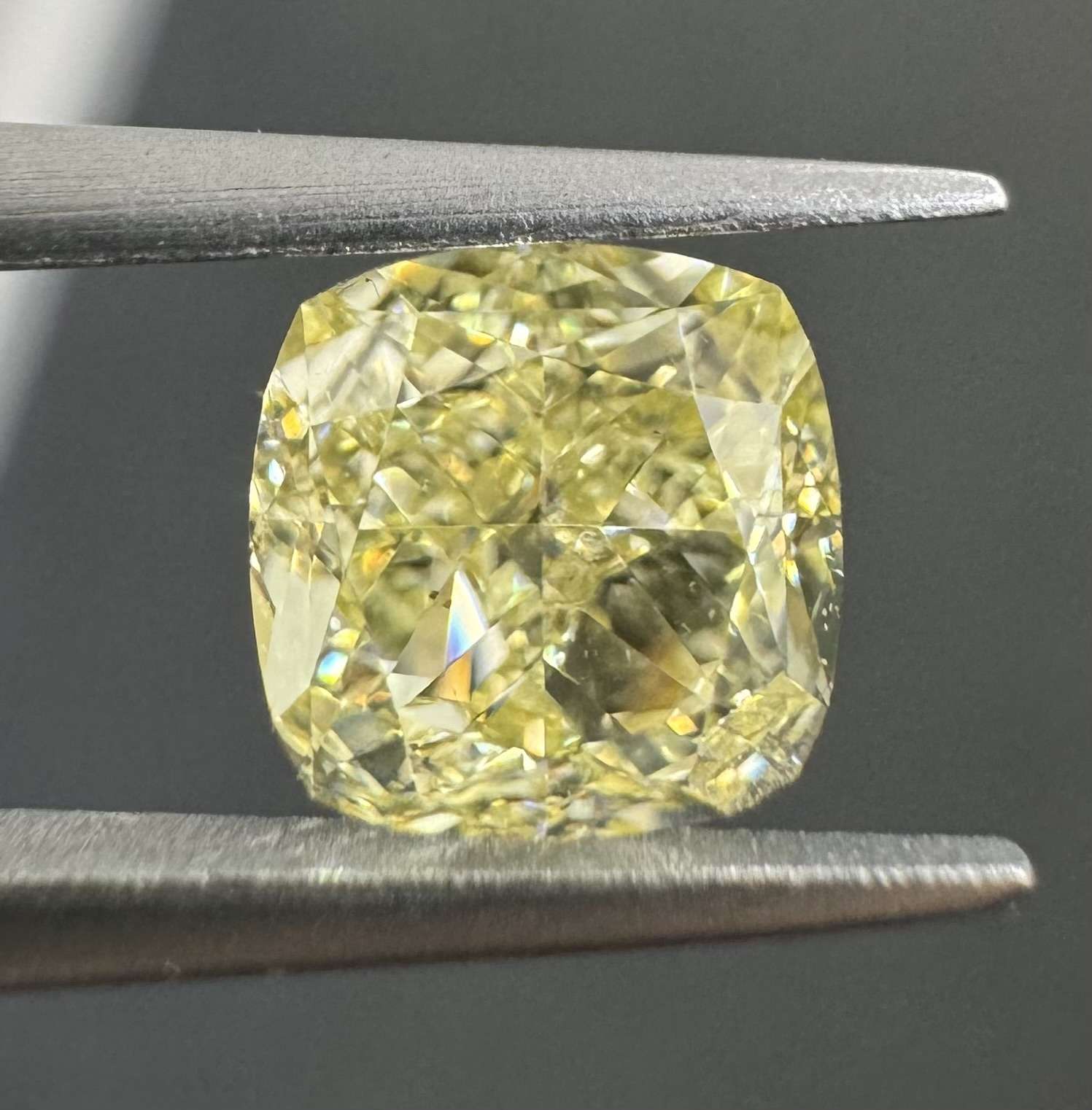 1.00ct Cushion SINGLE image 2 of 3