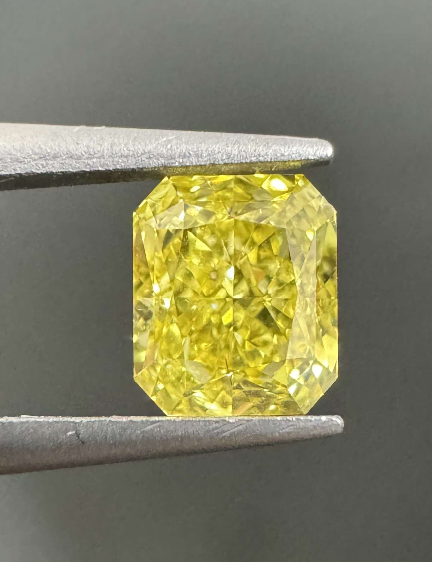 0.51ct Radiant SINGLE image 2 of 2