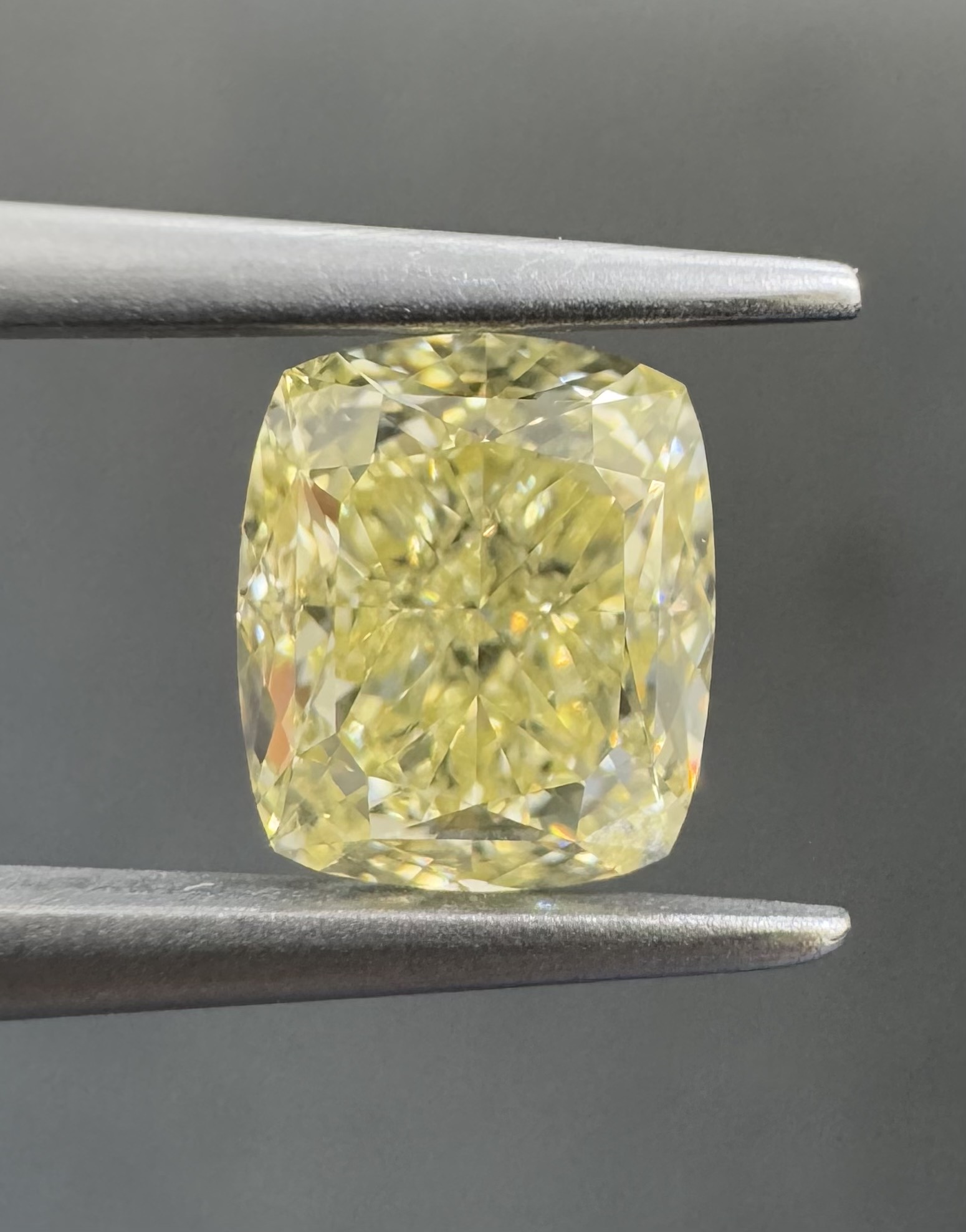 1.51ct Cushion SINGLE image 2 of 2