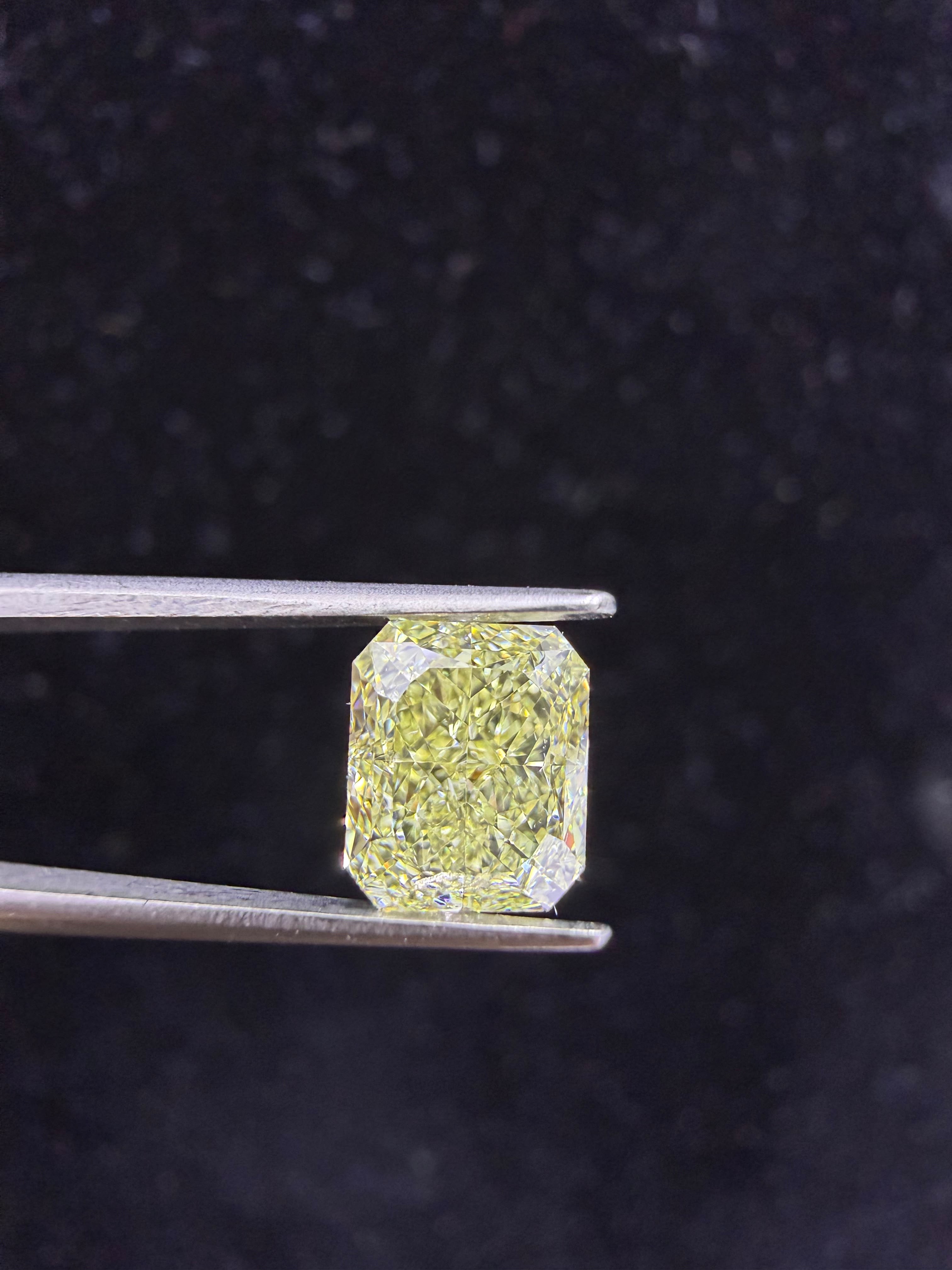 1.52ct Radiant SINGLE image 2 of 3