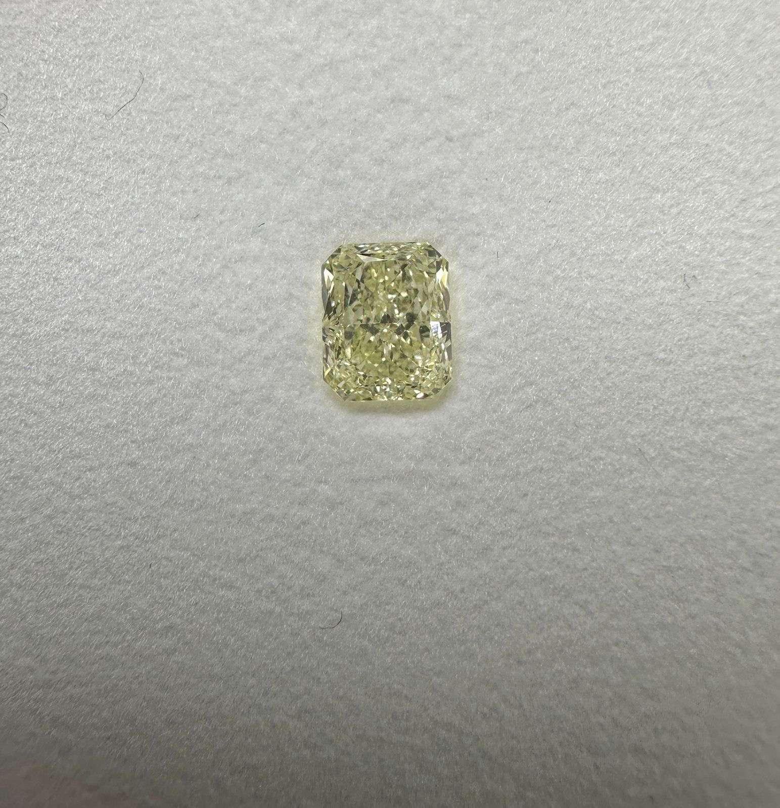 1.06ct Radiant SINGLE image 3 of 4