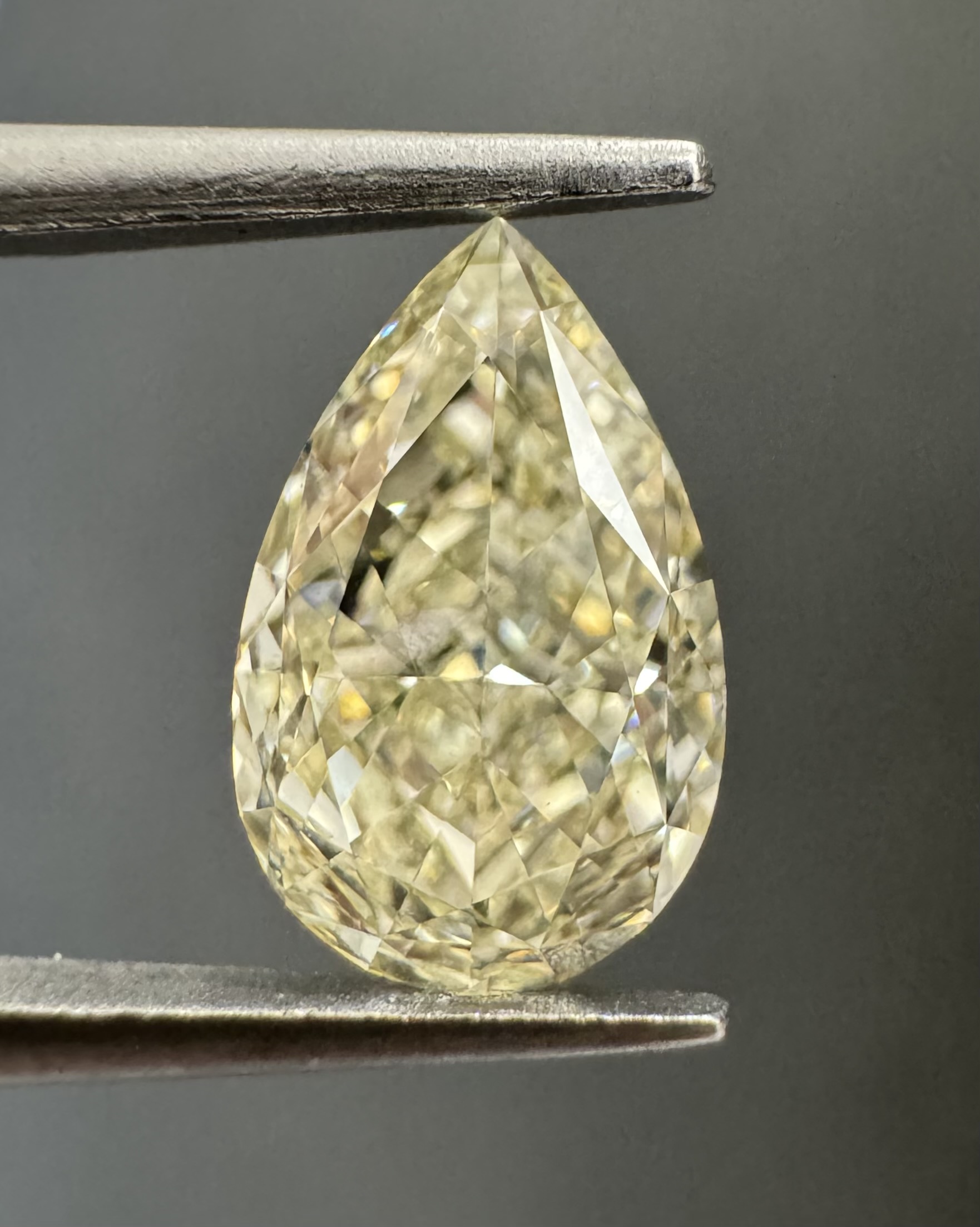 1.01ct Pear SINGLE image 2 of 3