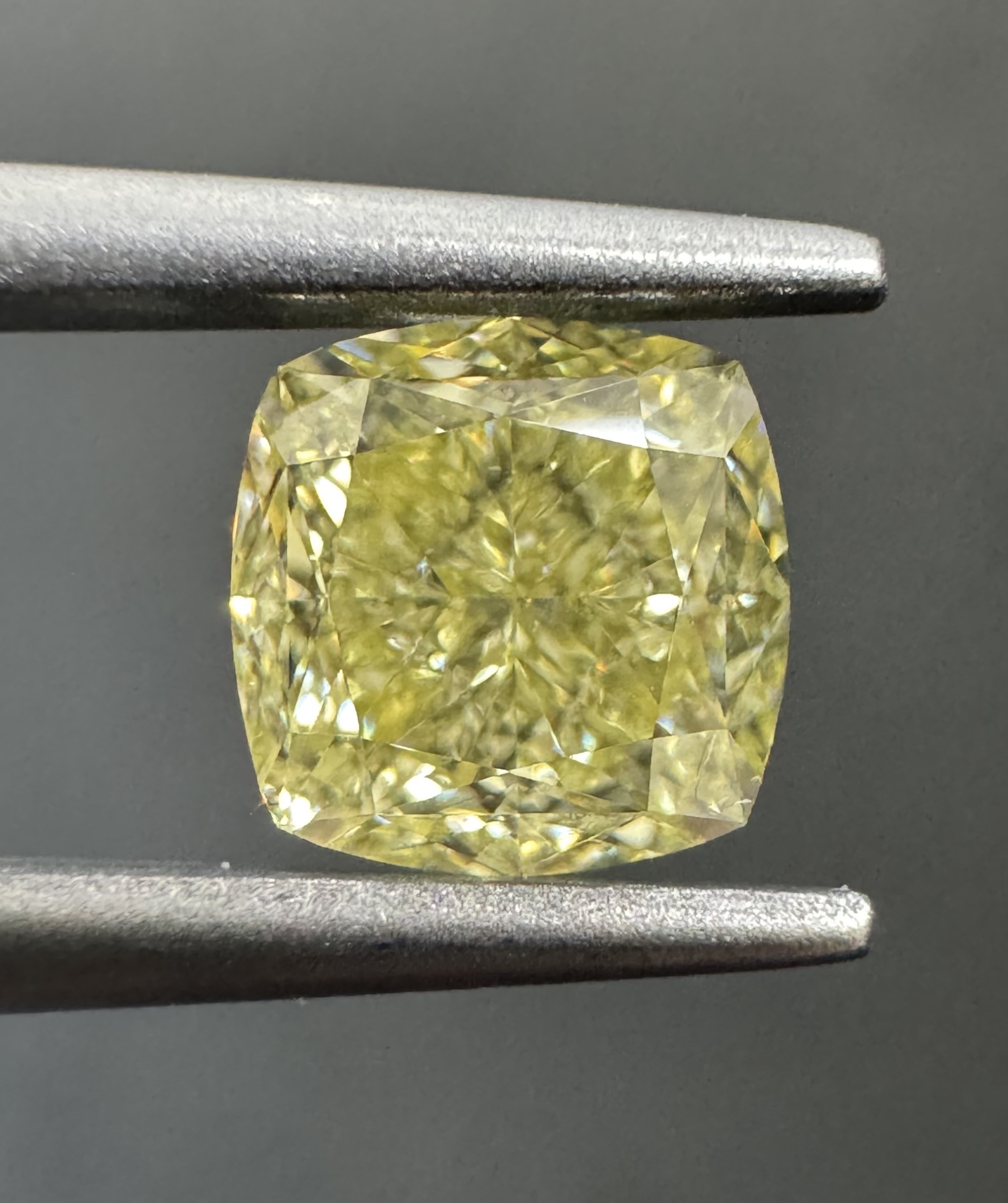 1.12ct Cushion SINGLE image 2 of 3
