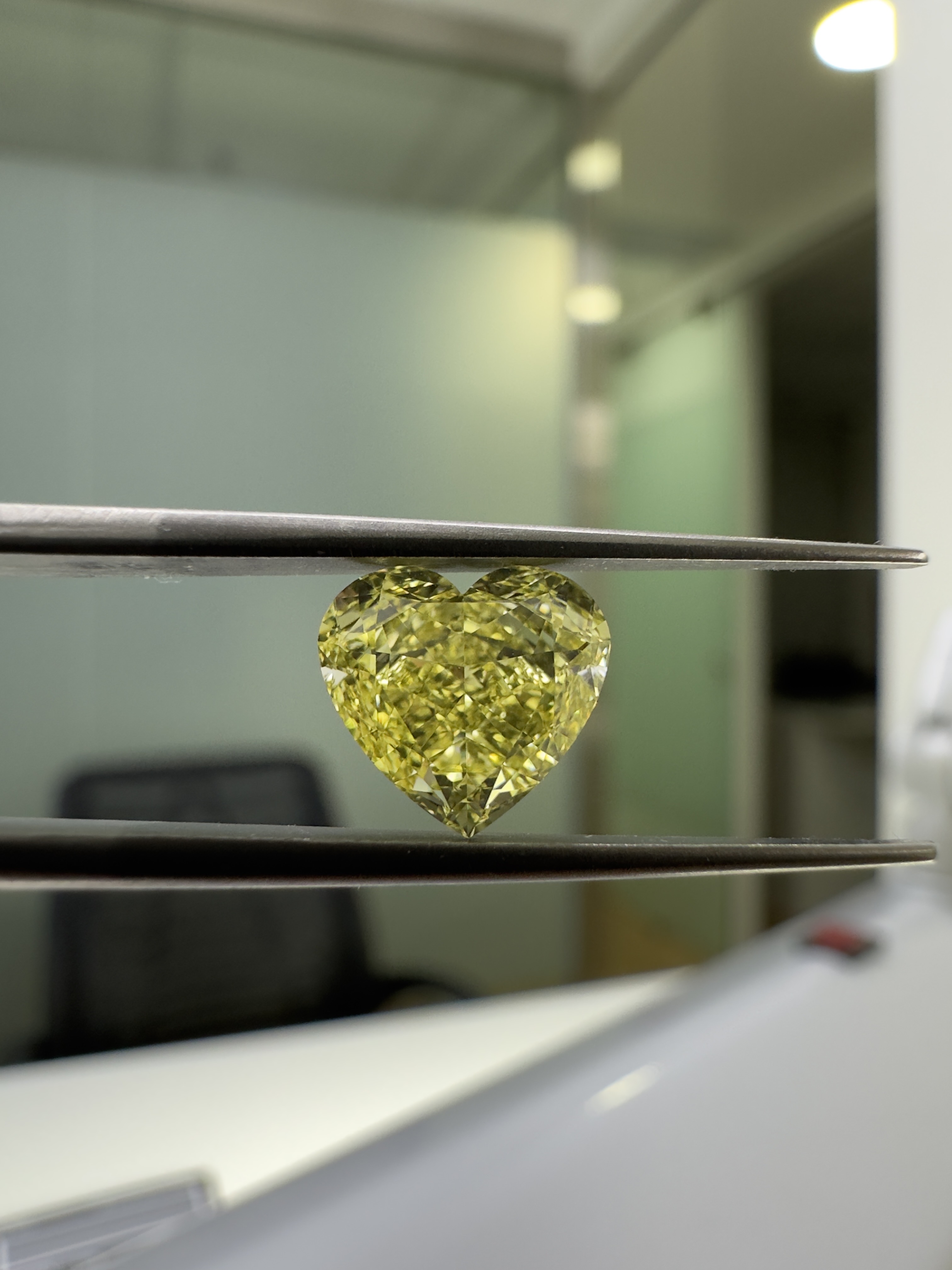 2.05ct Heart SINGLE image 2 of 3