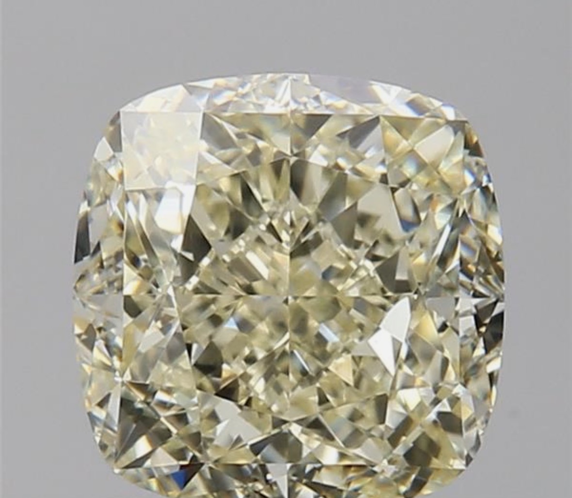 2.01ct Cushion SINGLE image 2 of 3