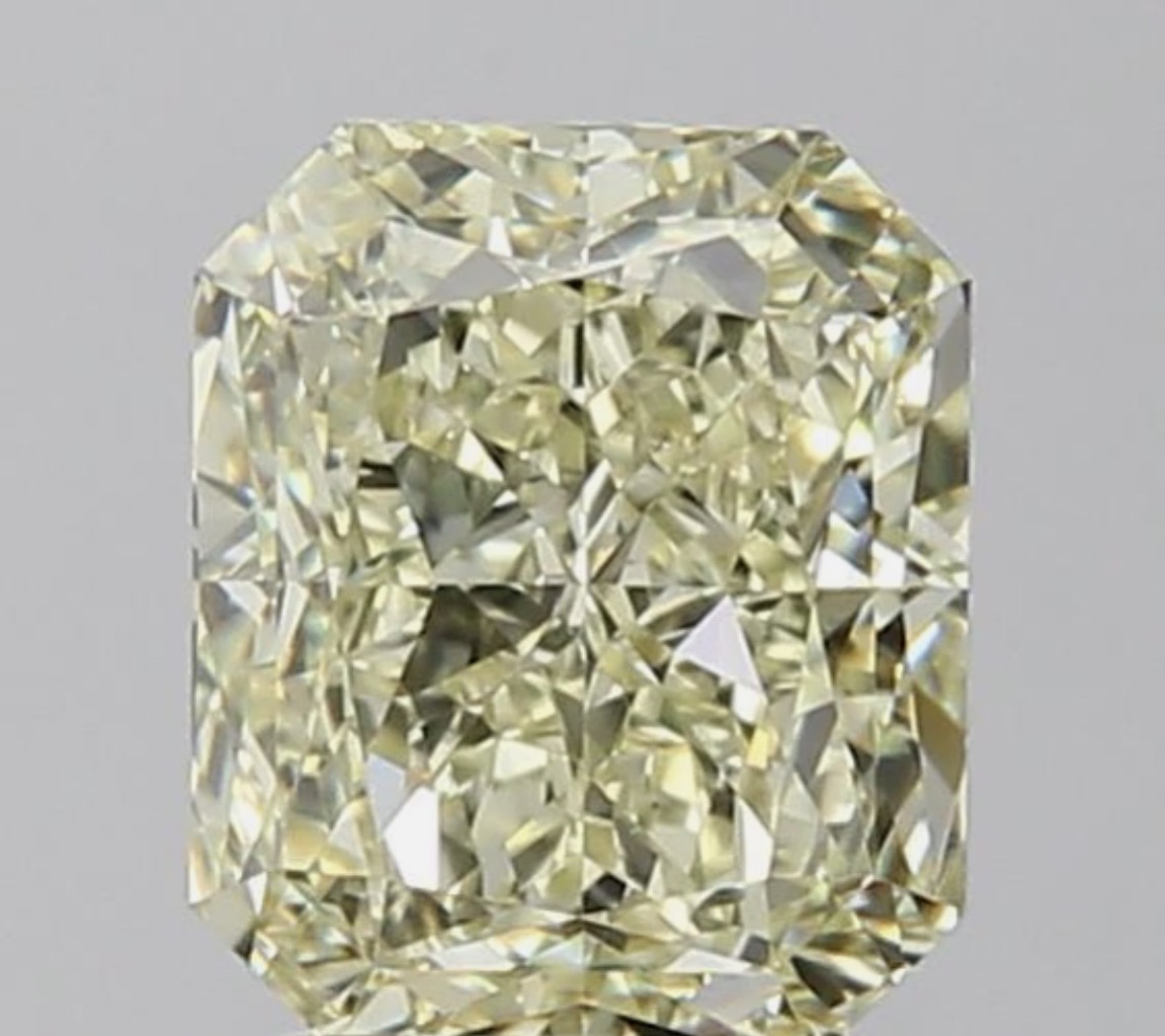 2.21ct Radiant SINGLE image 2 of 3