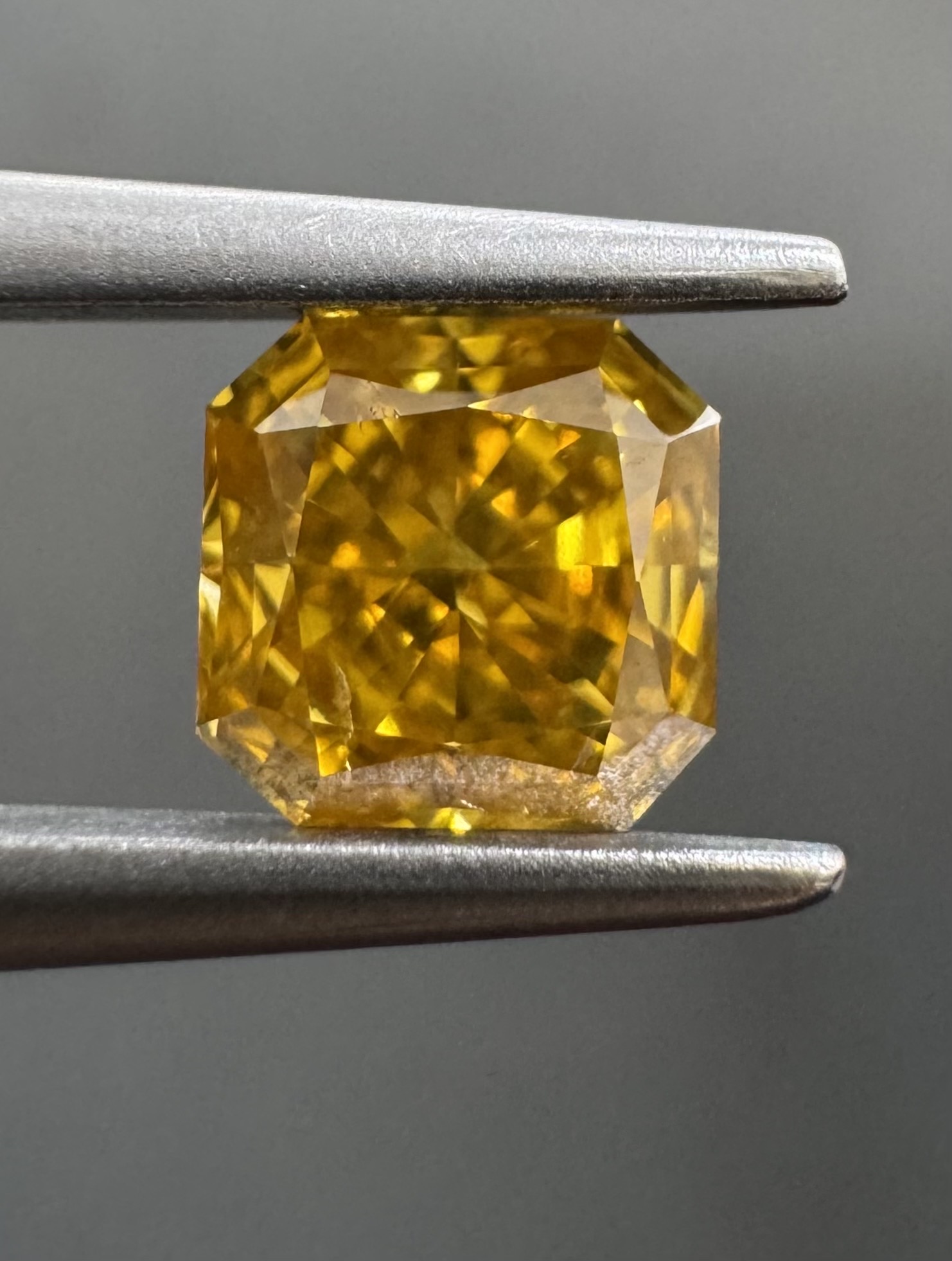 0.70ct Radiant SINGLE image 3 of 4