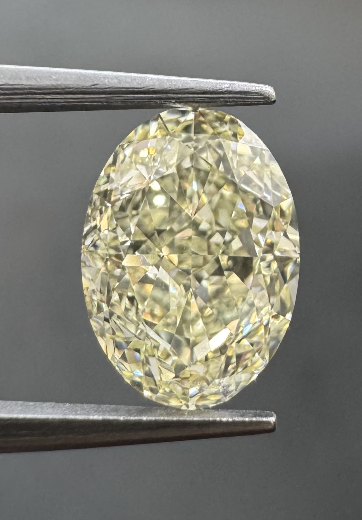 2.51ct Oval SINGLE image 2 of 3