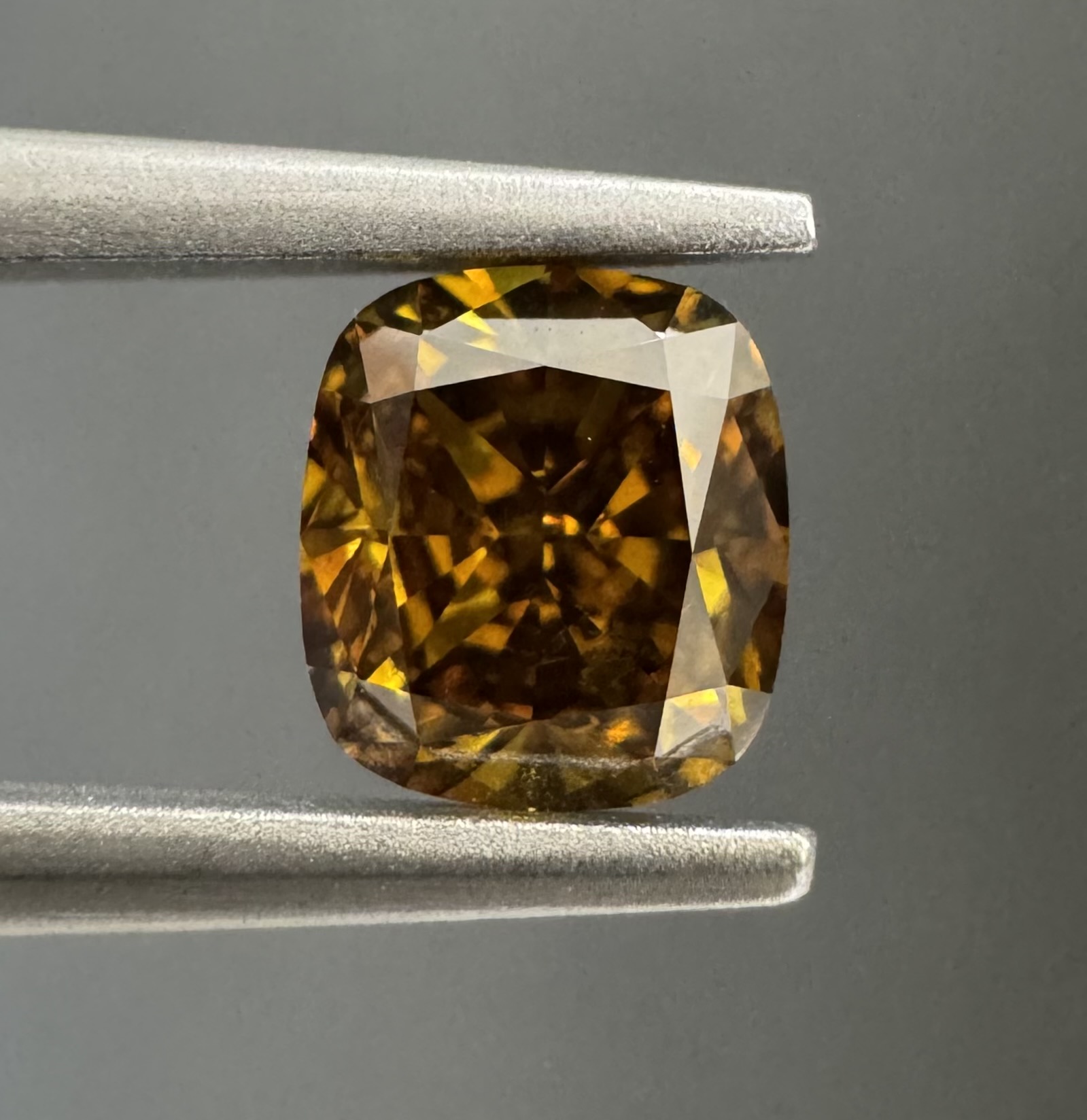 0.70ct Cushion SINGLE image 3 of 4