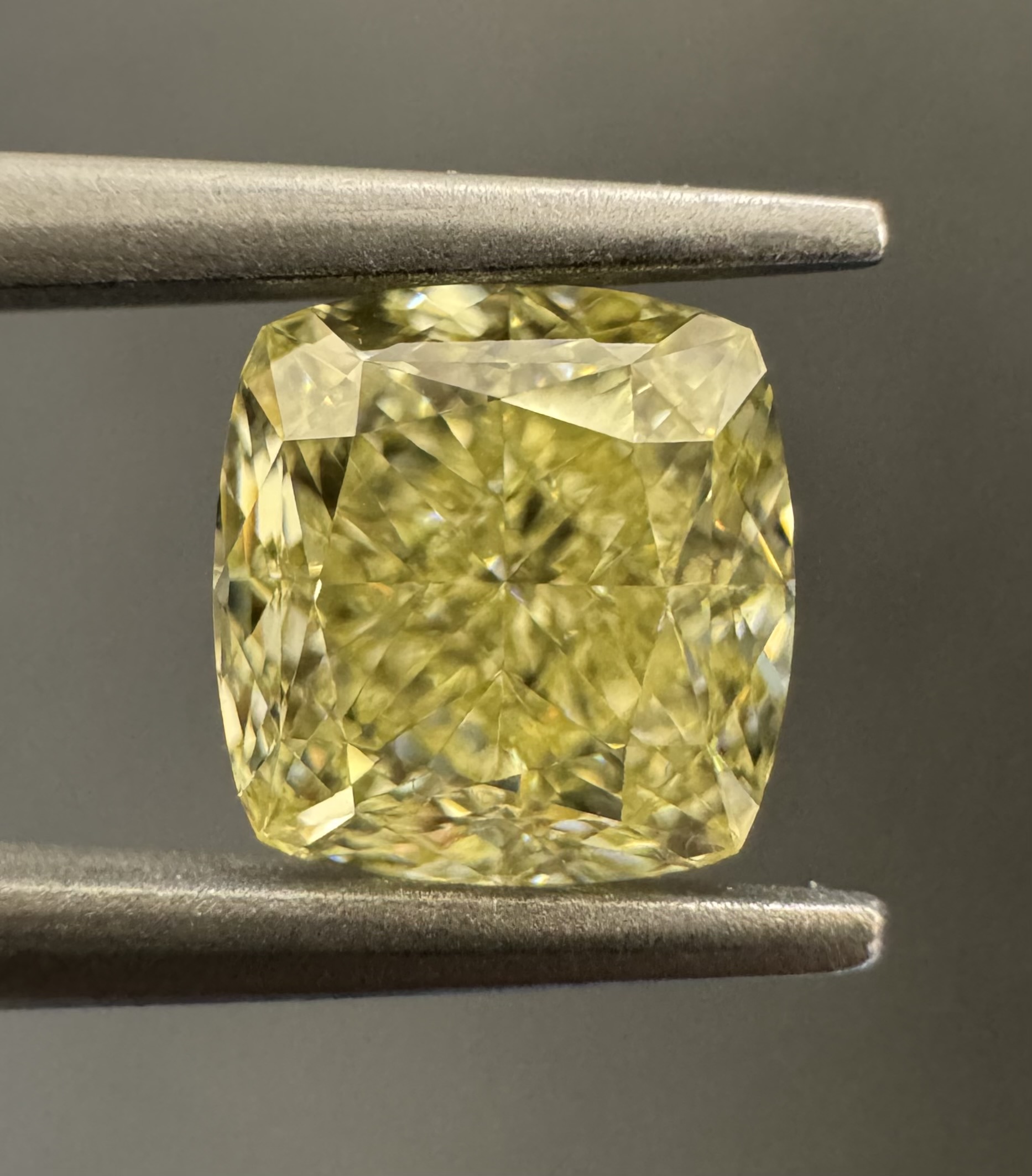 1.16ct Cushion SINGLE image 2 of 2