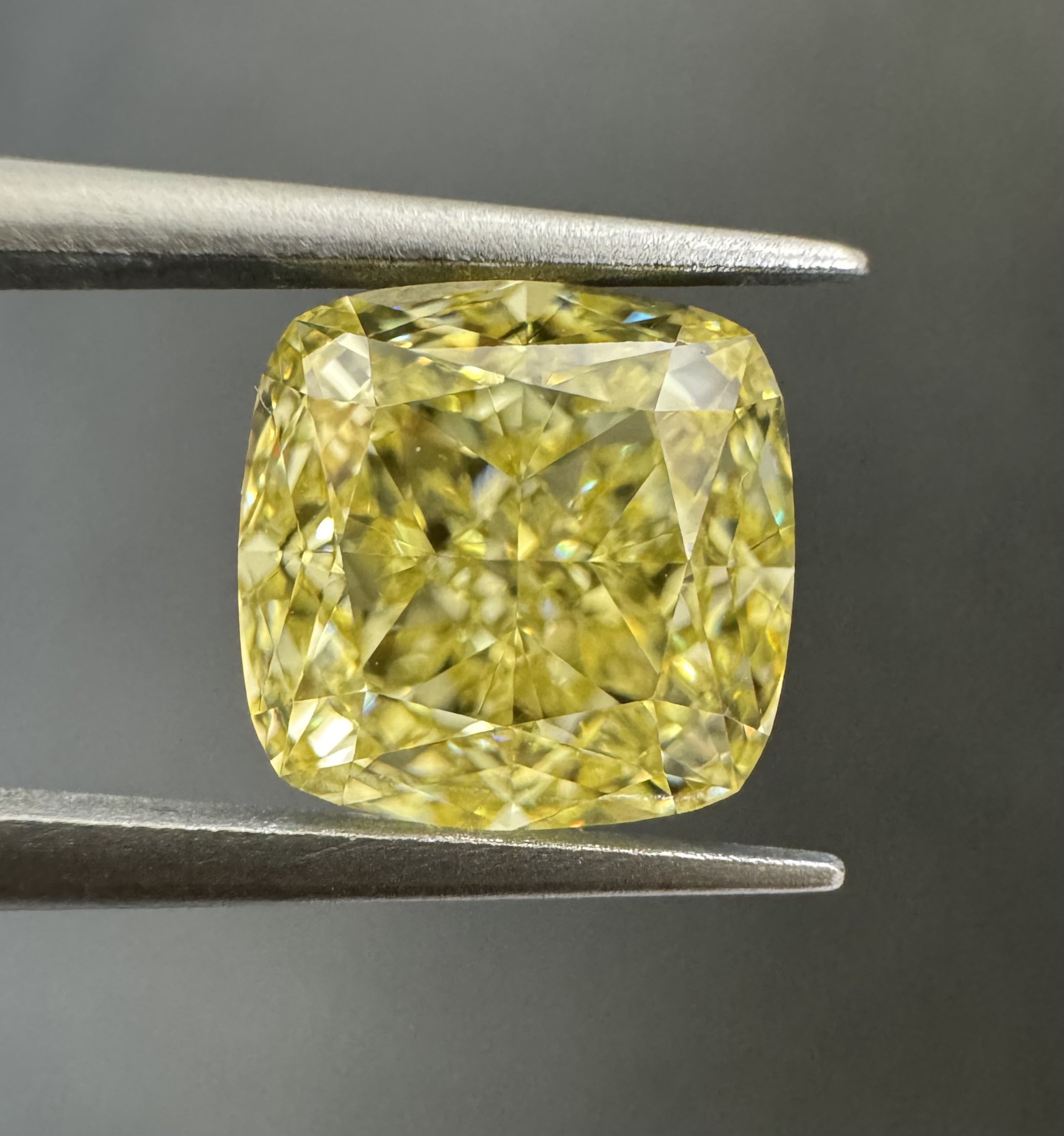 3.02ct Cushion SINGLE image 2 of 3