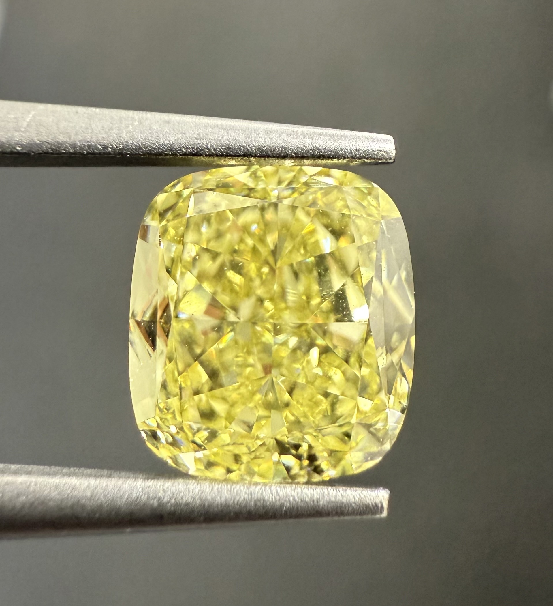1.43ct Cushion SINGLE image 2 of 3