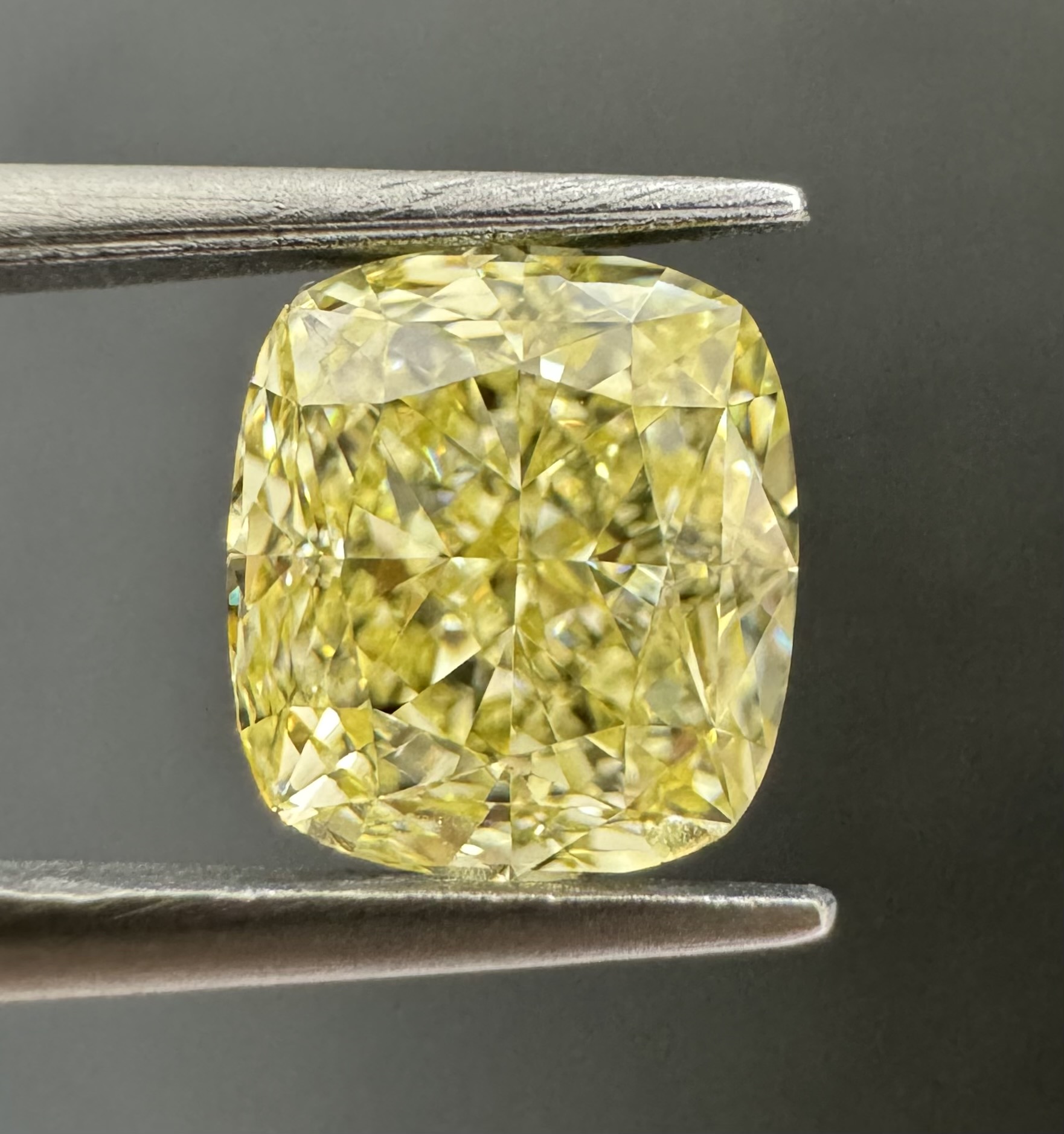 1.51ct Cushion SINGLE image 2 of 2