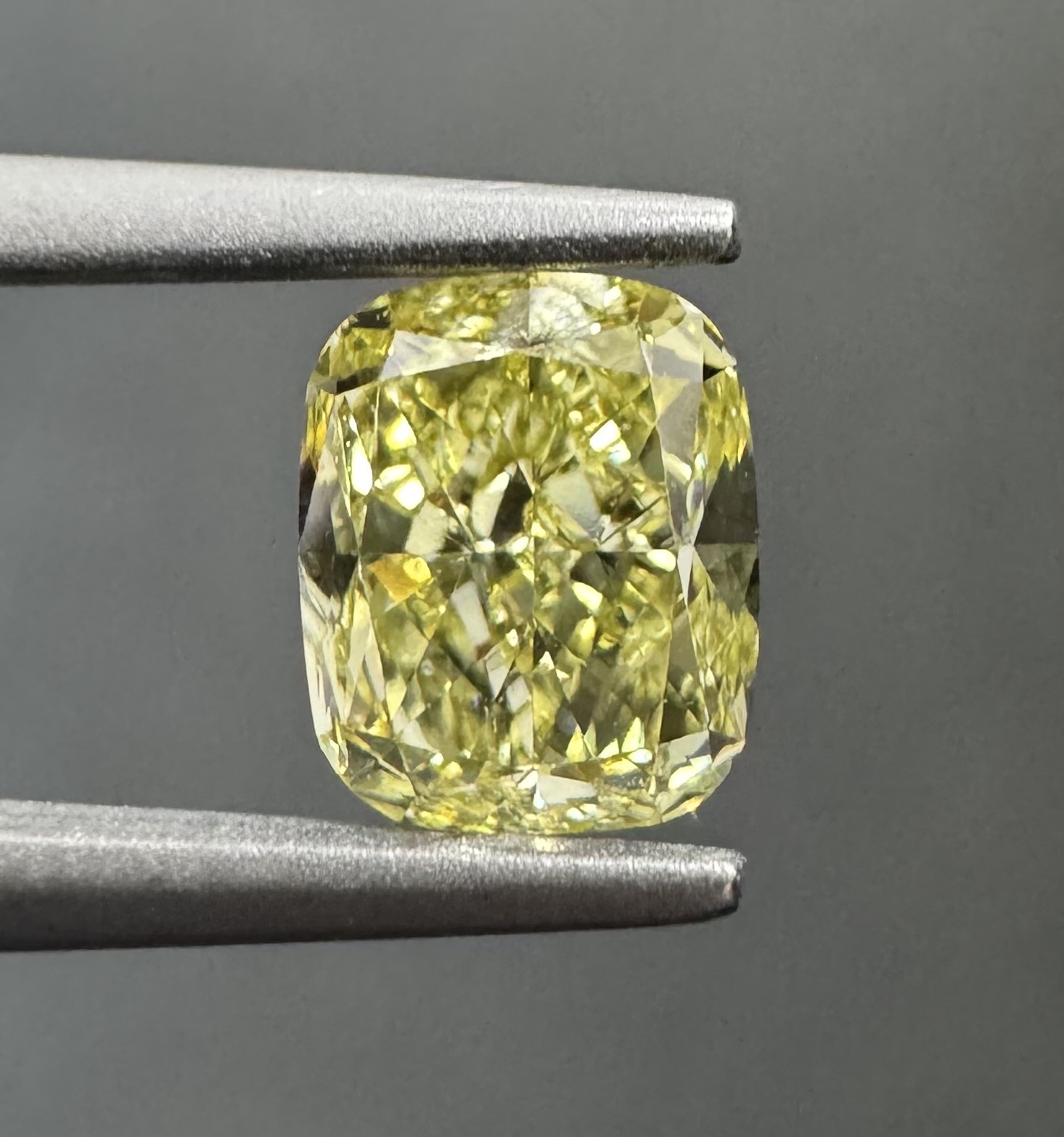 1.00ct Cushion SINGLE image 2 of 3