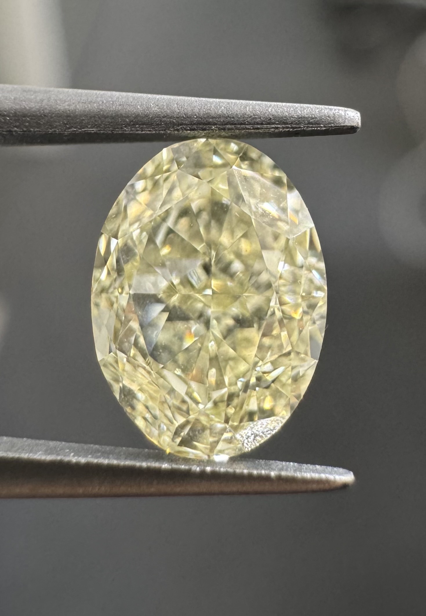 1.12ct Oval SINGLE image 3 of 4