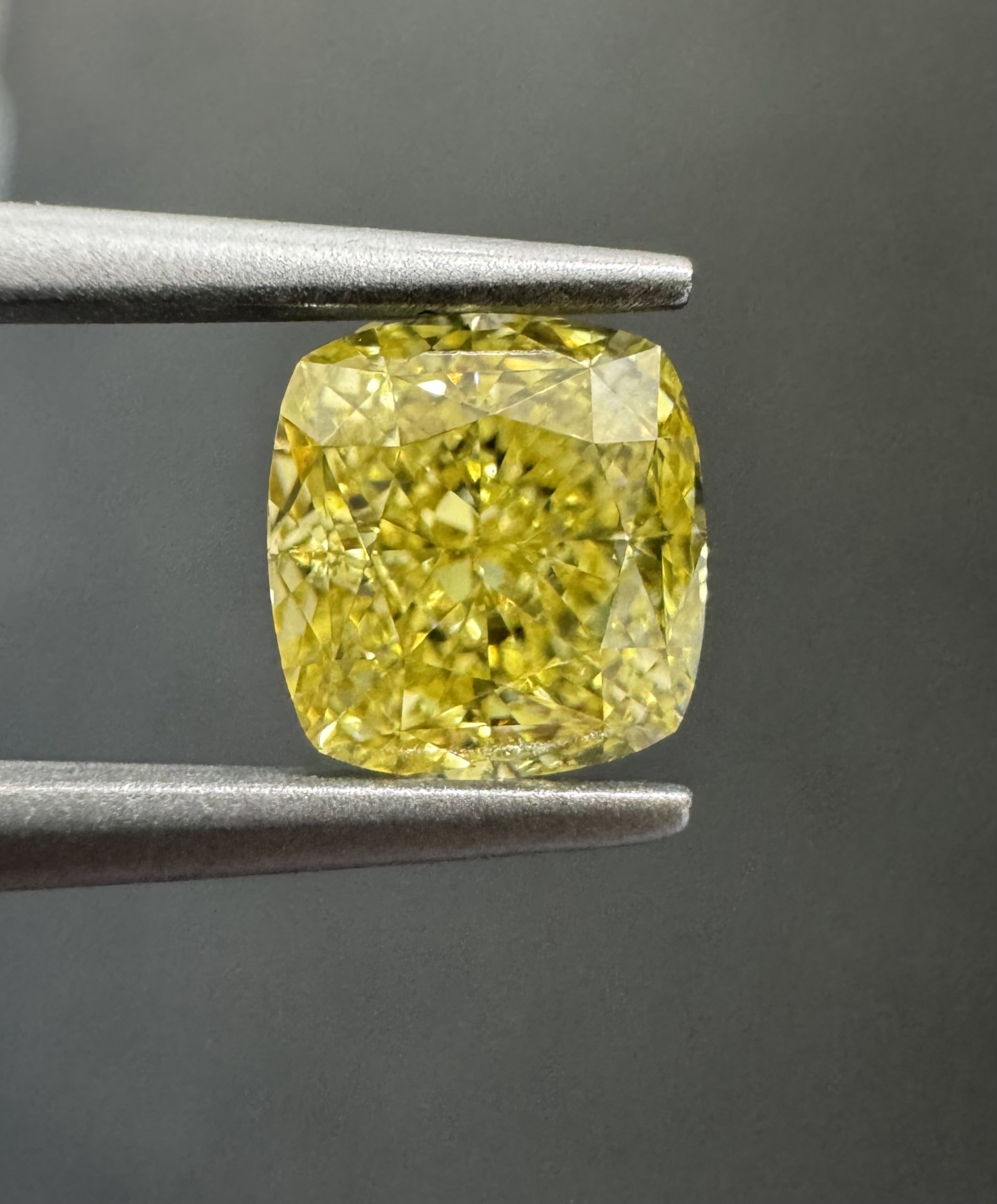 1.24ct Cushion SINGLE image 2 of 3
