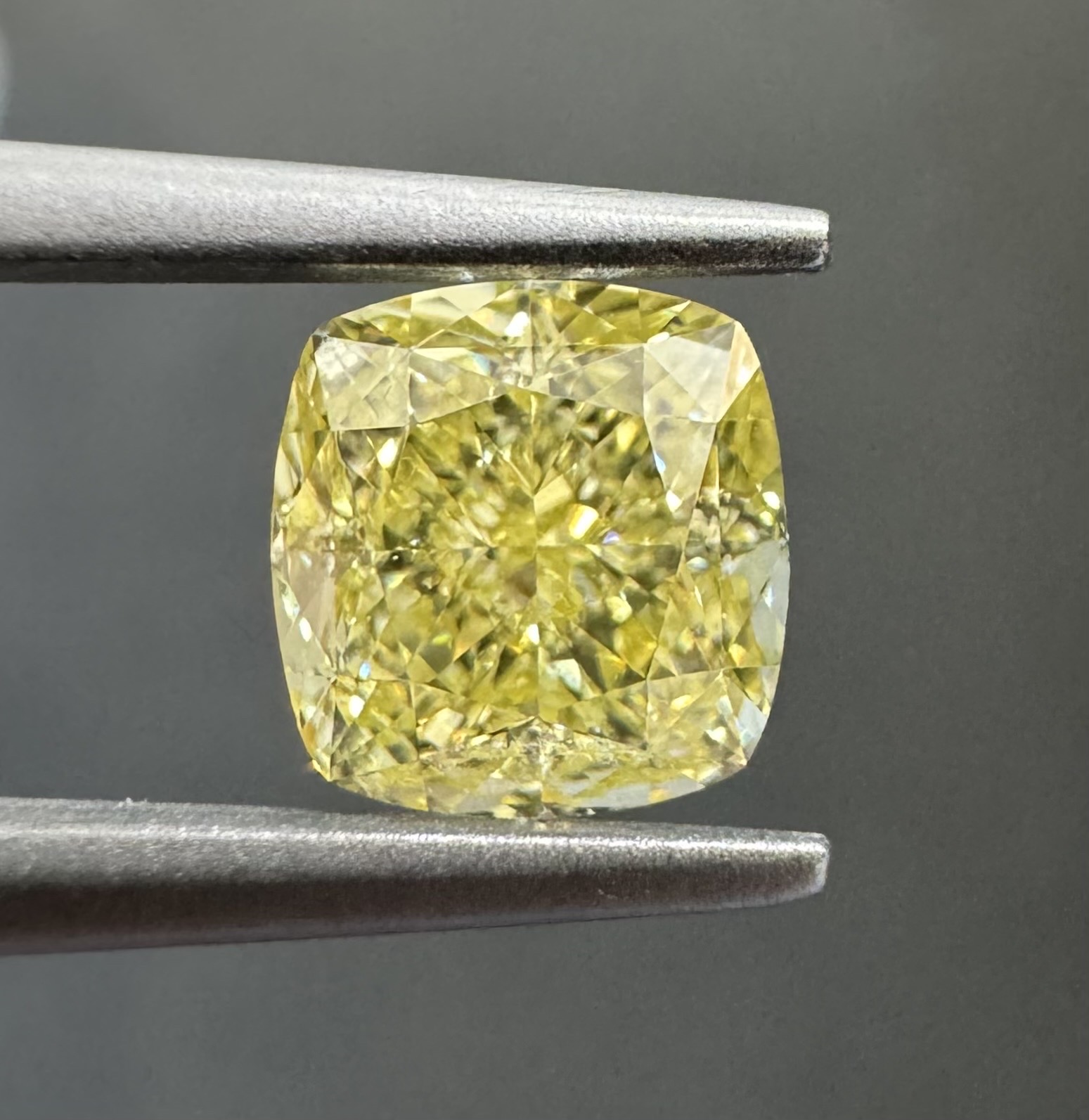 1.21ct Cushion SINGLE image 2 of 3