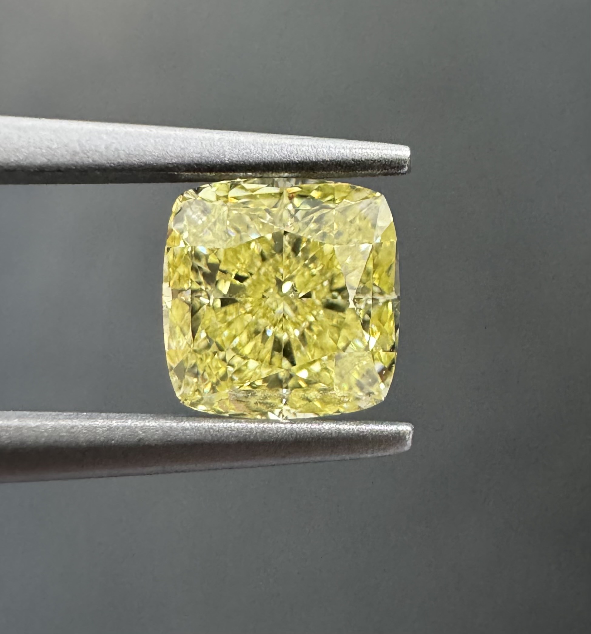 1.07ct Cushion SINGLE image 2 of 3