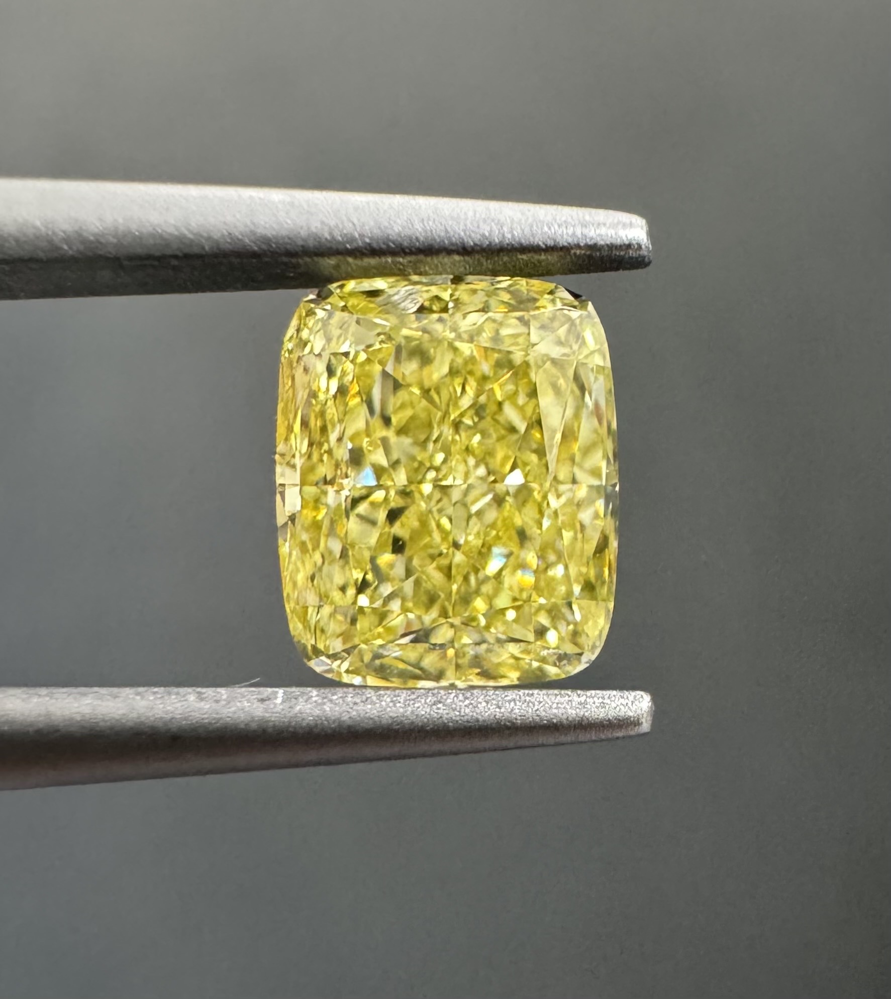 1.00ct Cushion SINGLE image 2 of 3