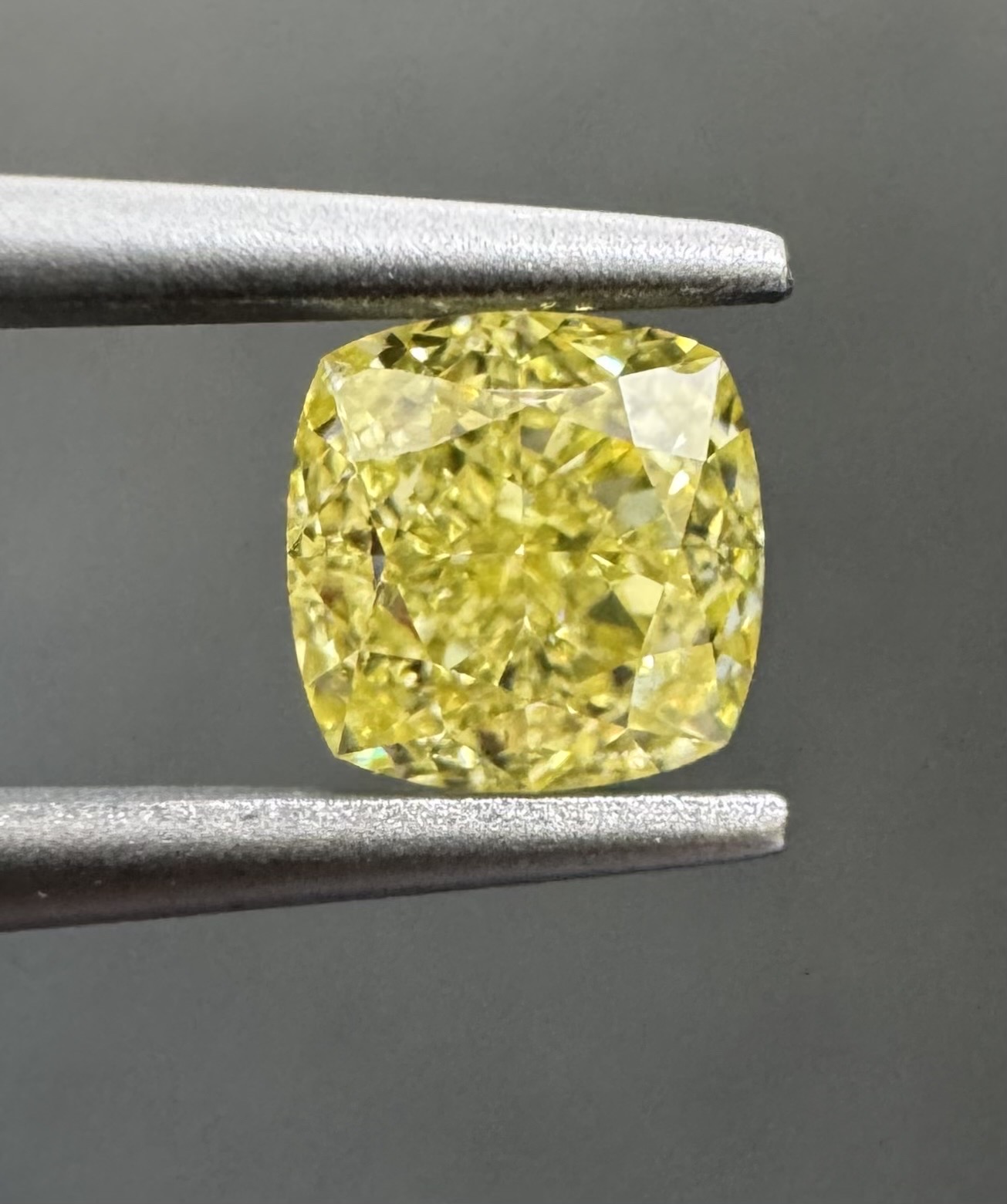 0.91ct Cushion SINGLE image 2 of 3
