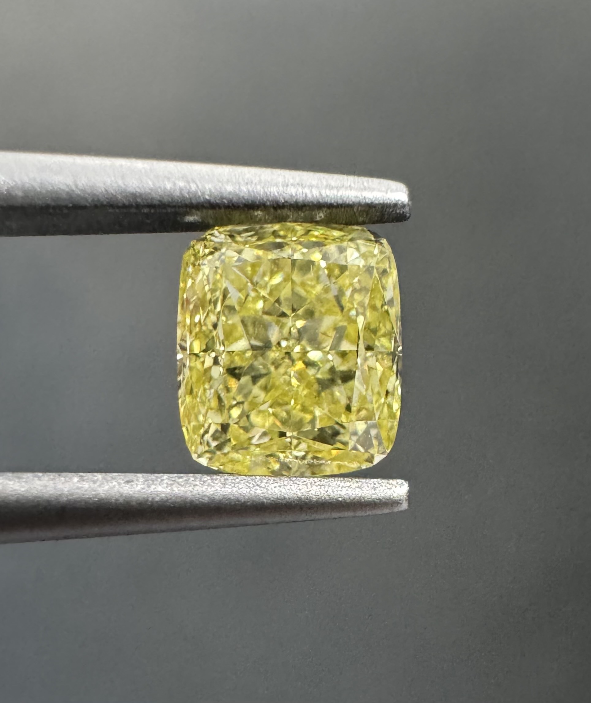 0.70ct Cushion SINGLE image 2 of 3