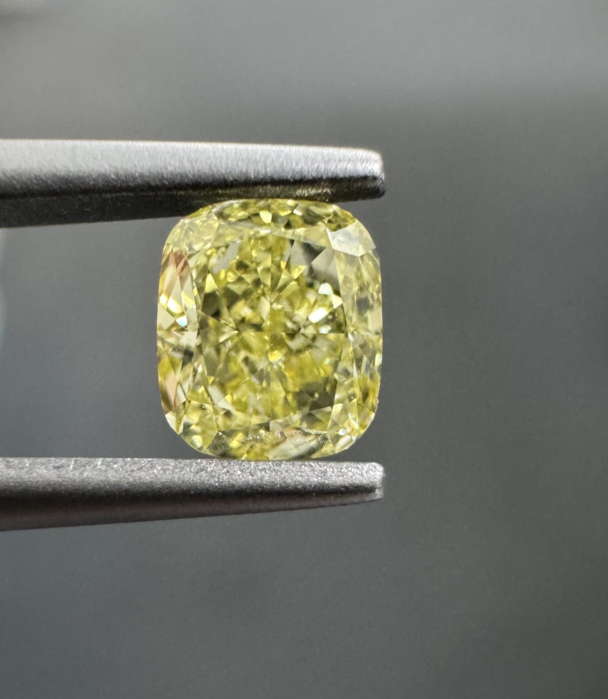 0.41ct Cushion SINGLE image 2 of 2