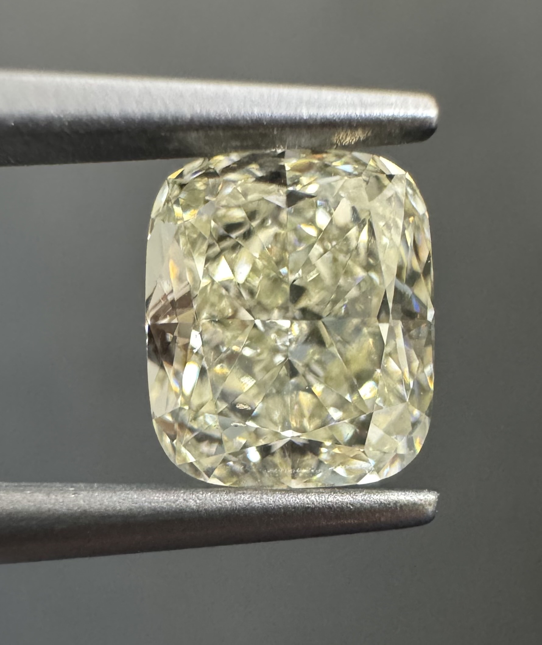 1.12ct Cushion SINGLE