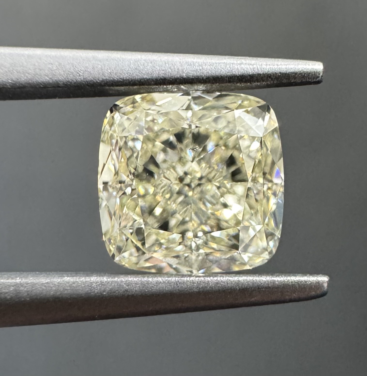 1.15ct Cushion SINGLE