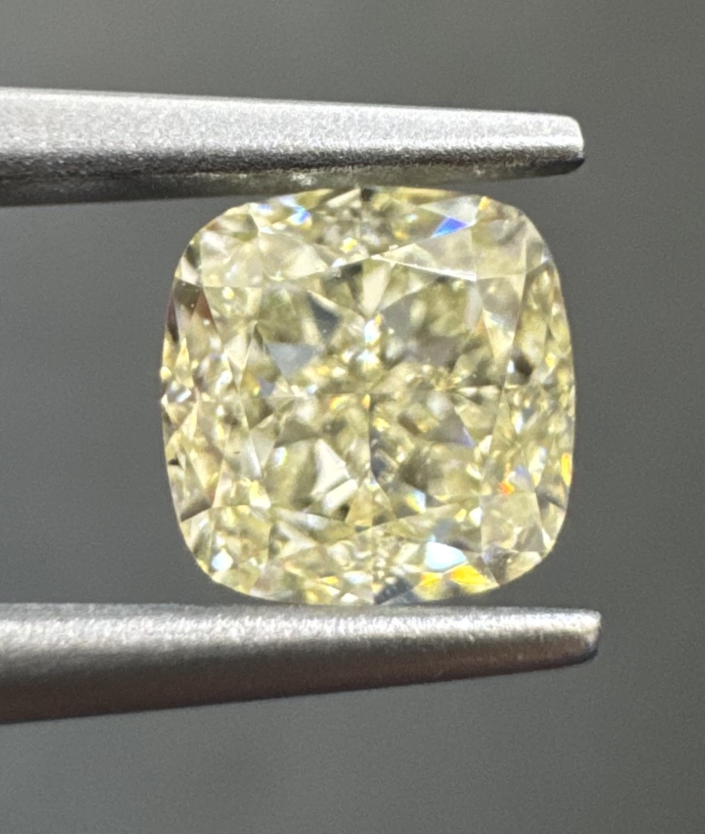 1.03ct Cushion SINGLE