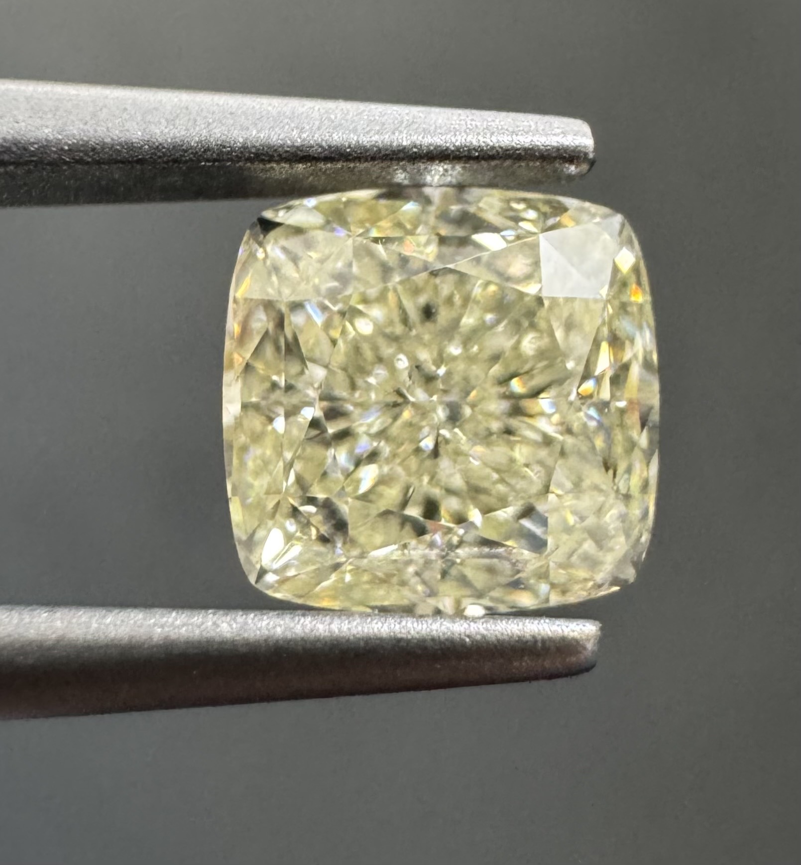 1.04ct Cushion SINGLE