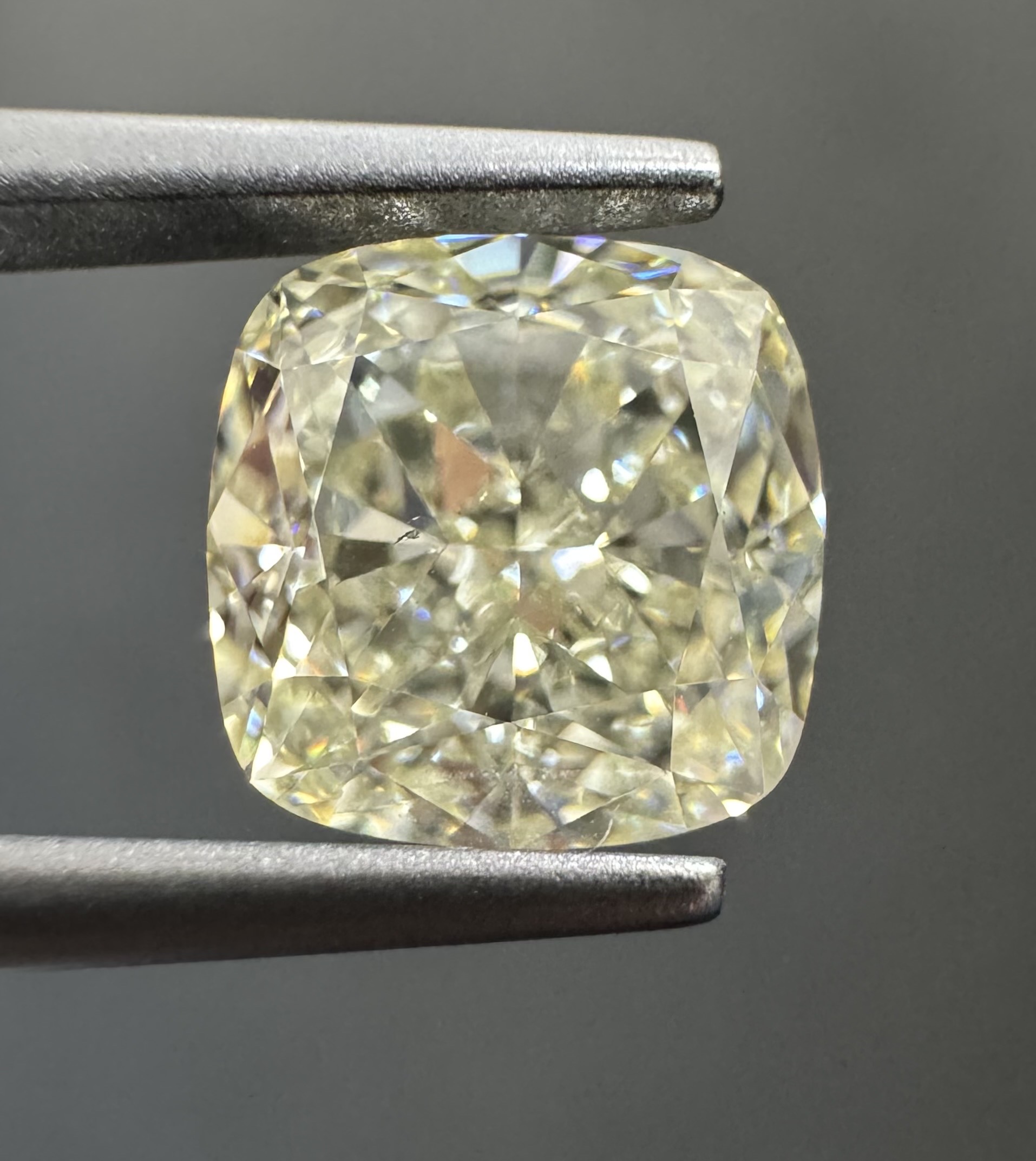 1.80ct Cushion SINGLE