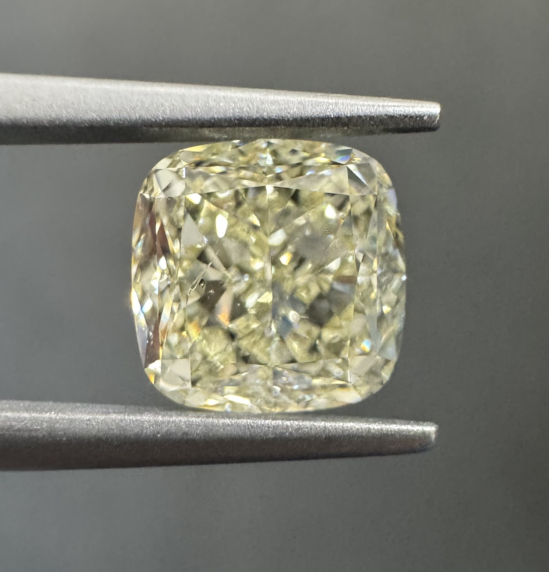 2.06ct Cushion SINGLE