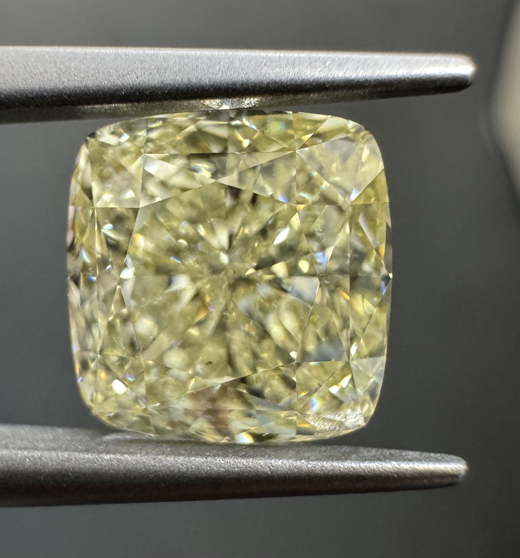 3.14ct Cushion SINGLE image 2 of 3