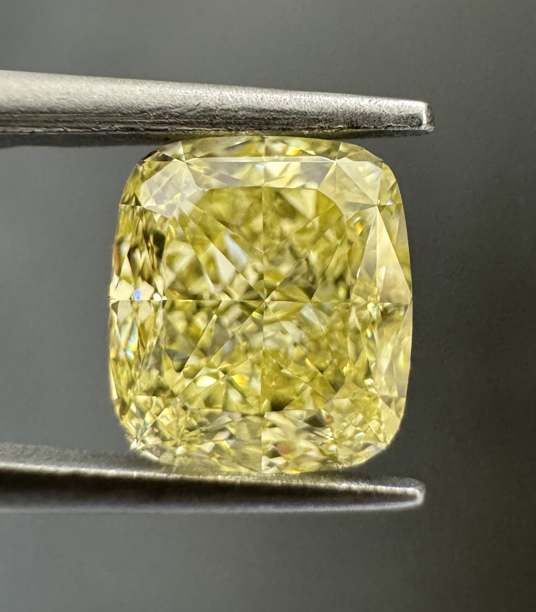 1.14ct Cushion SINGLE image 2 of 2