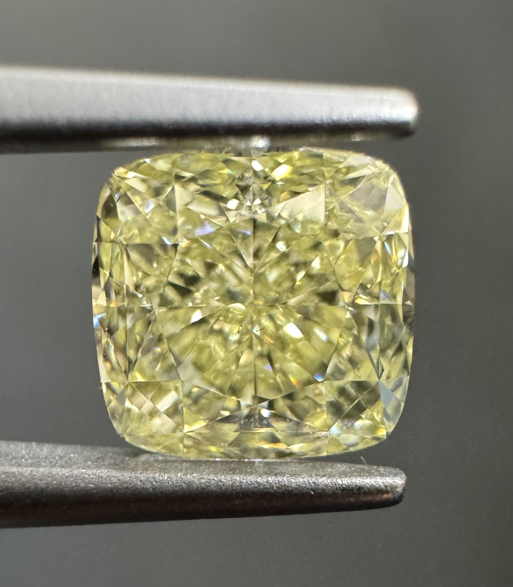 1.17ct Cushion SINGLE image 2 of 2