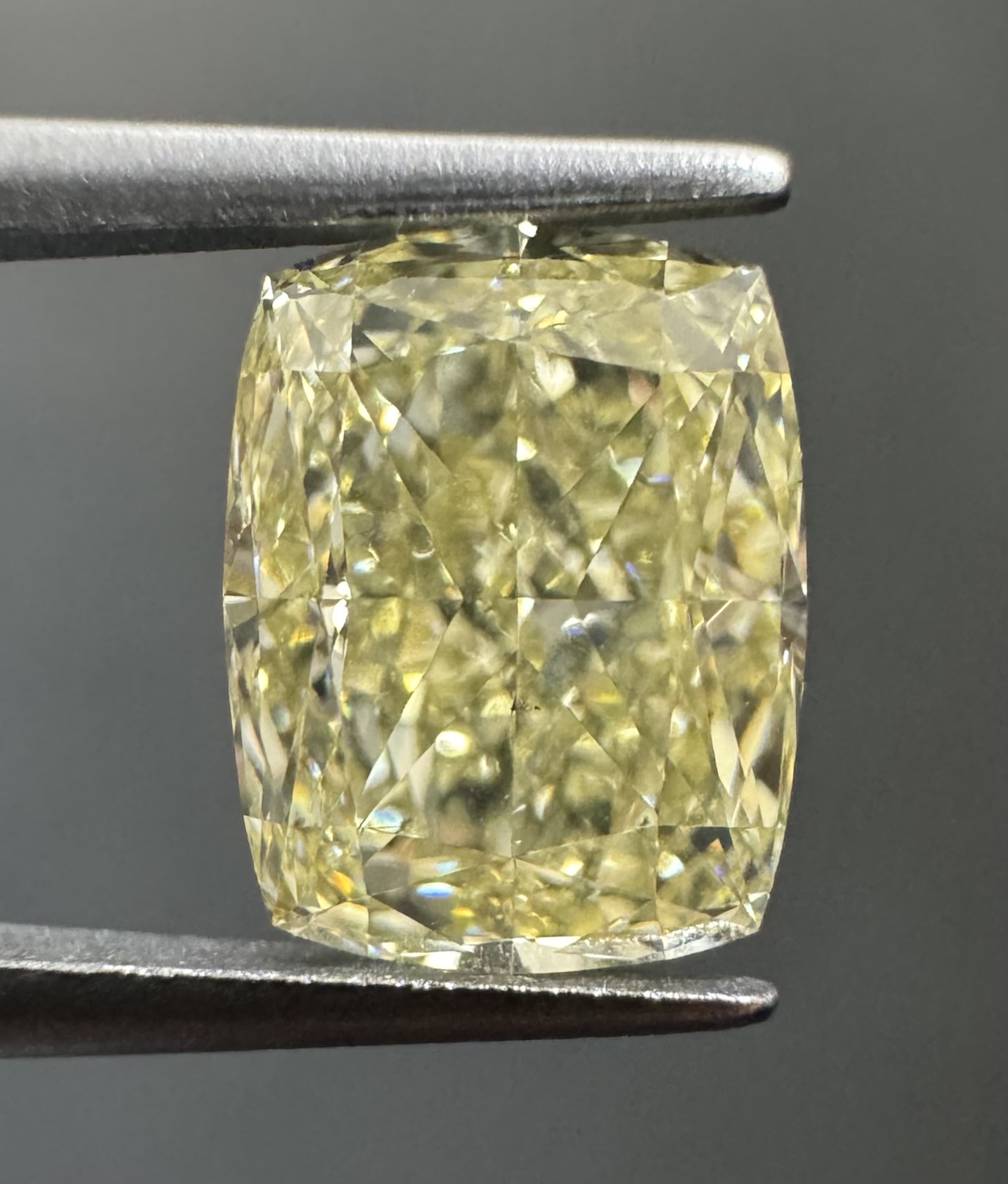 1.29ct Cushion SINGLE image 2 of 3